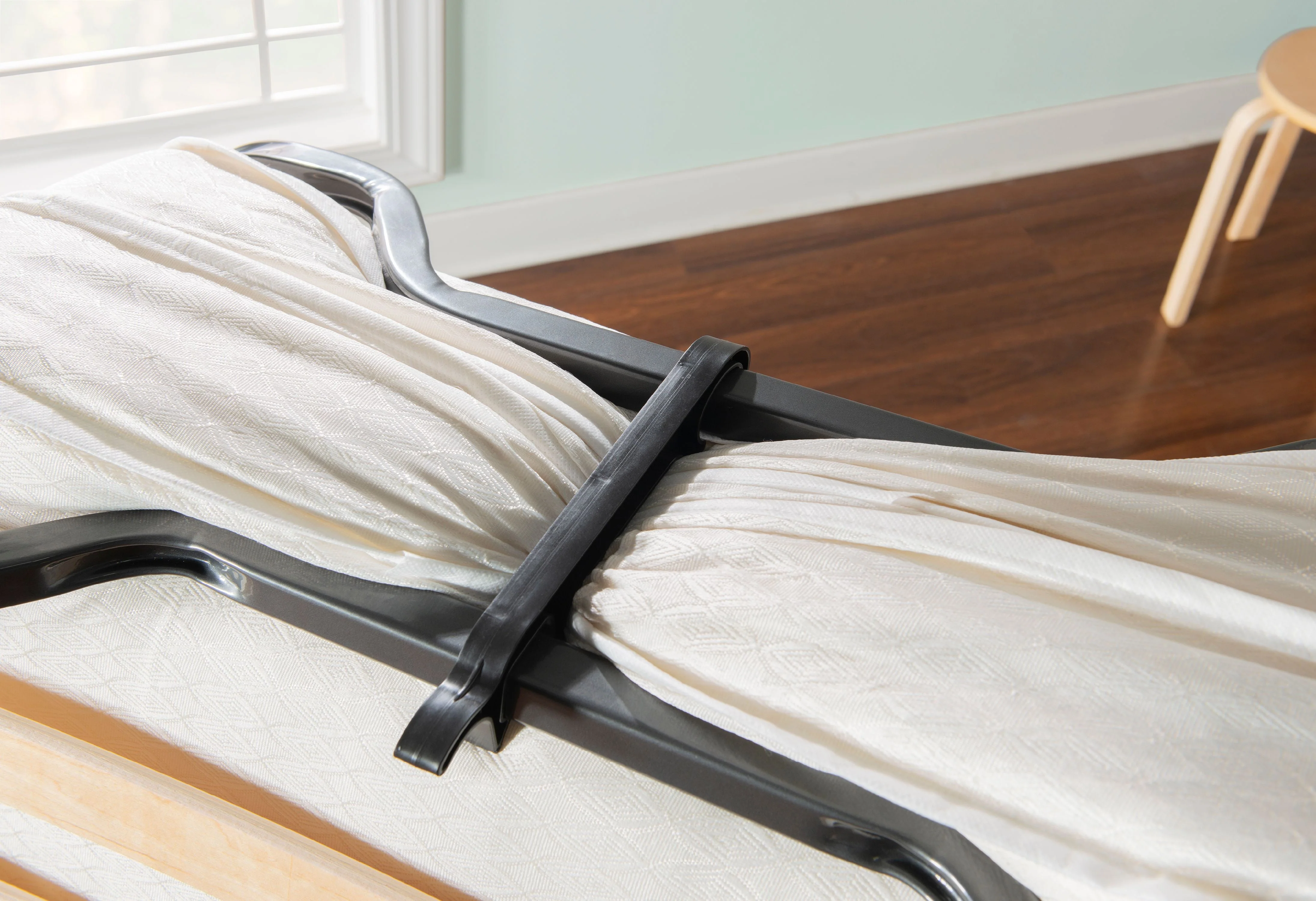 Luxor Folding Rollaway Guest Bed with 4" Foam Mattress with Memory Foam Layer, Single Size Image 9