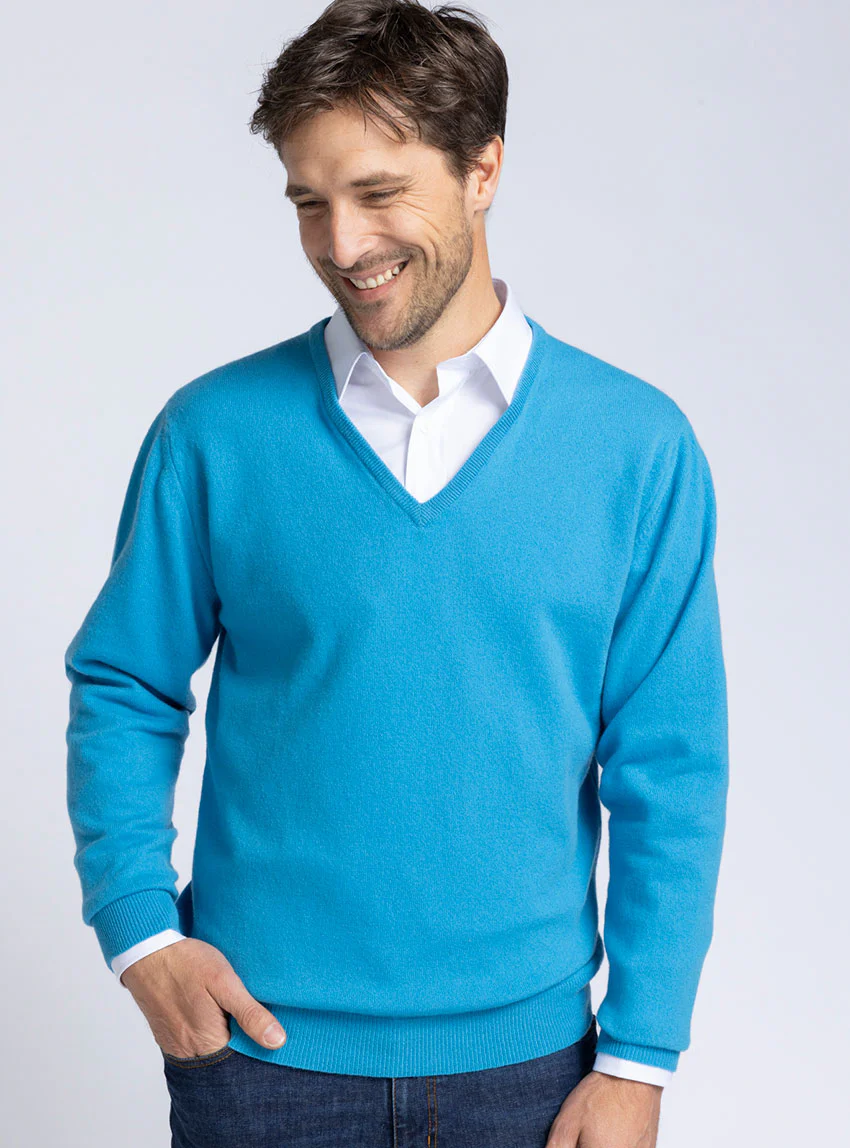 Pull homme col V en cachemire et laine bleu
