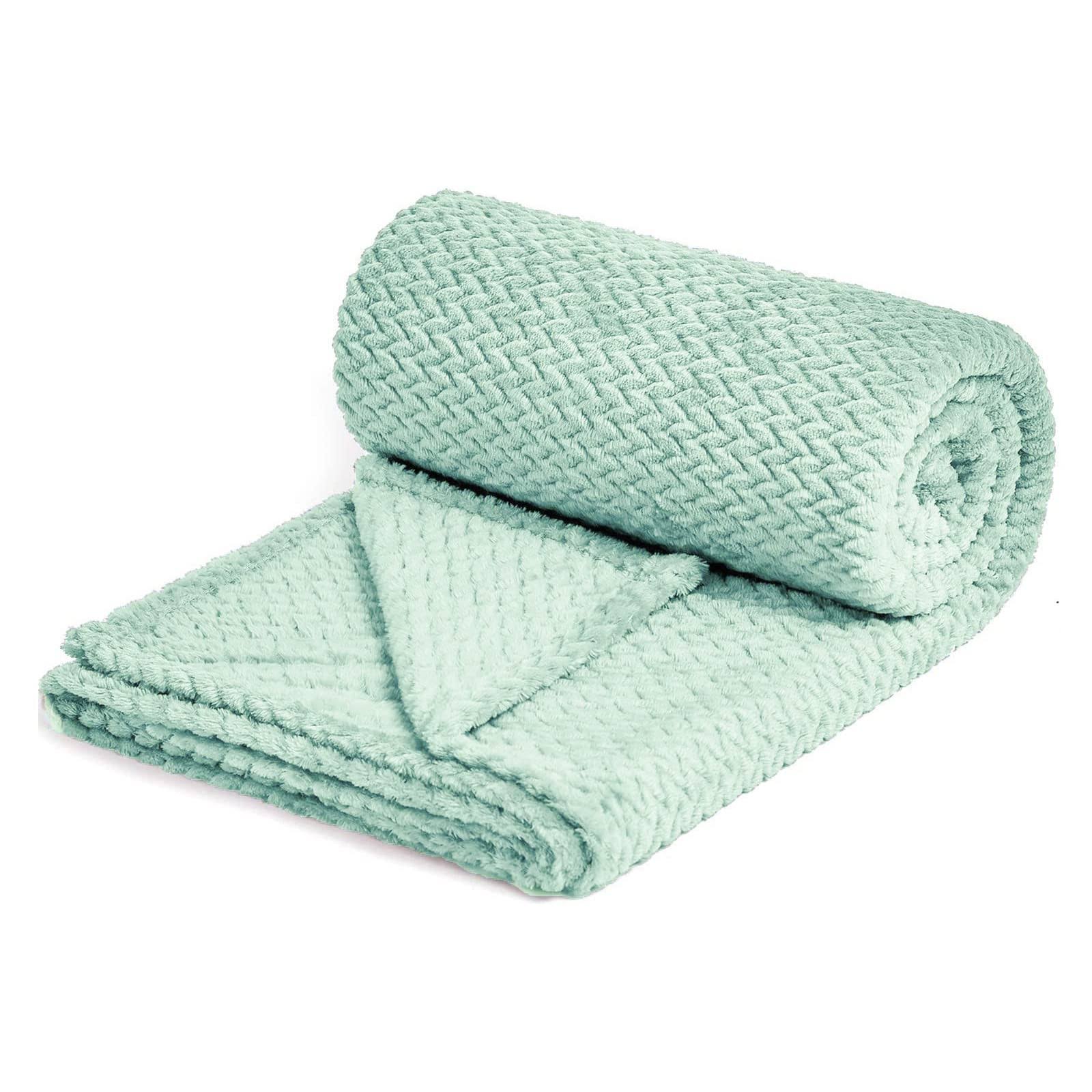 NEWCOSPLAY Super Soft Throw Blanket Mint Premium Silky Flannel Fleece Leaves Pattern Lightweight Bed Blanket All Season Use (Min