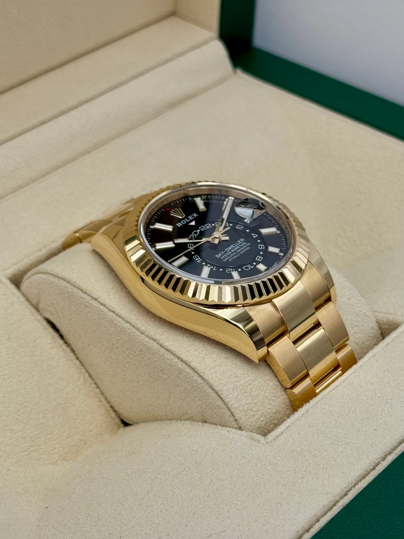 [Super Clone]RLX  Sky-Dweller 42mm Yellow Gold Black Dial Oyster - 336938