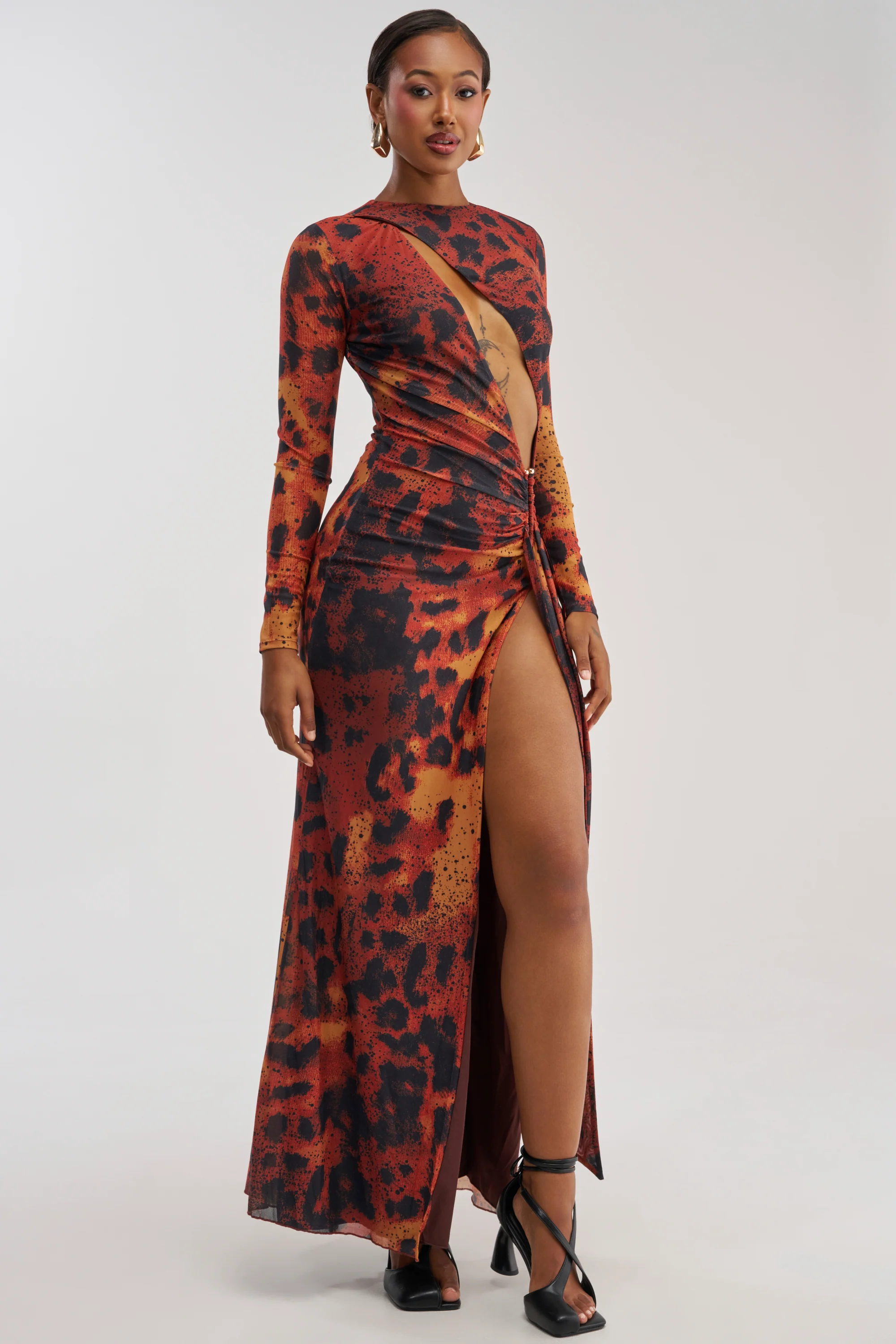 HOTTEST TOPIC MAXI DRESS IN RED MULTI - Akira Store