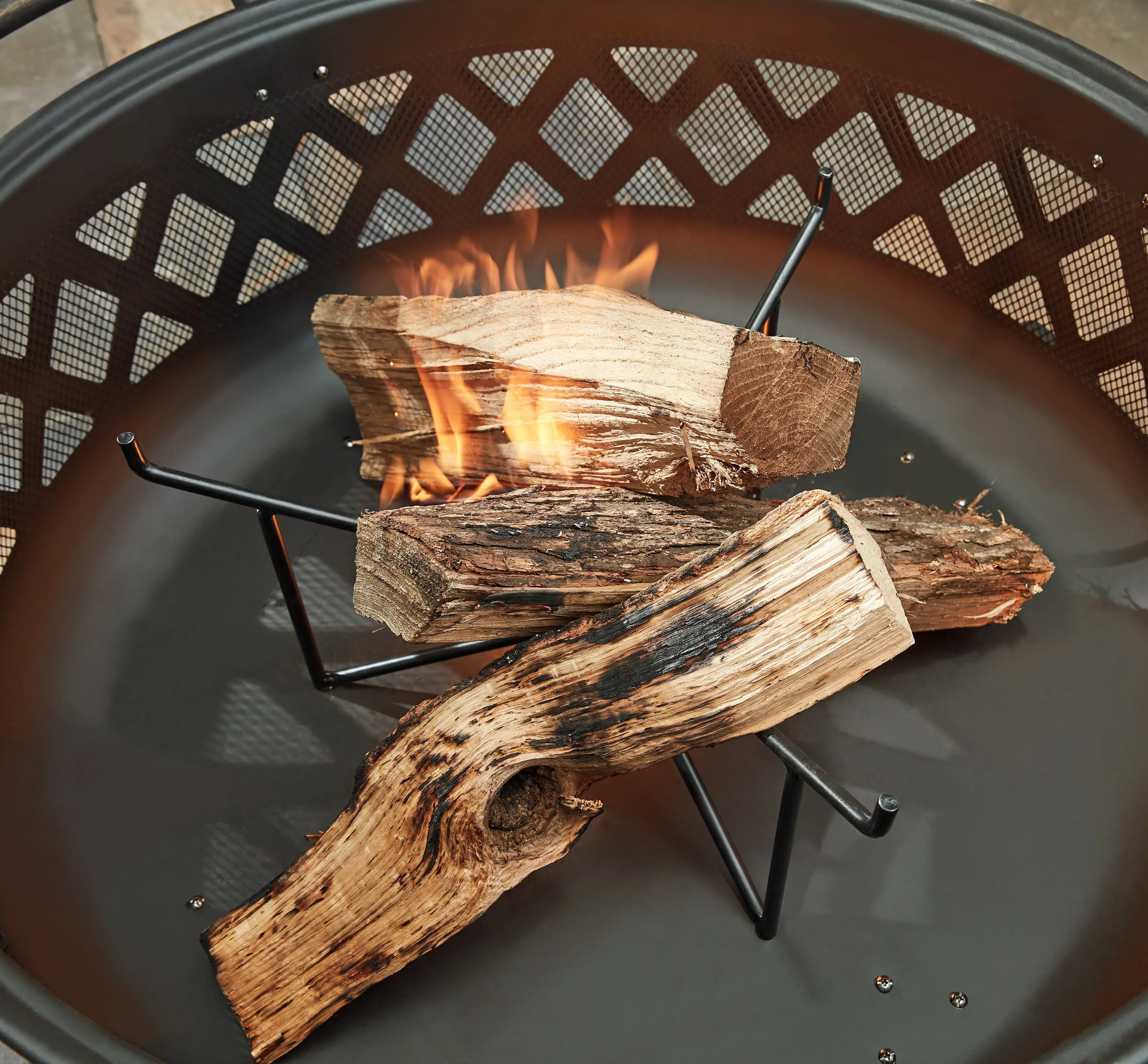 Better Homes & Gardens 35 Round Lattice Wood Burning Fire Pit with Cover, Antique Bronze