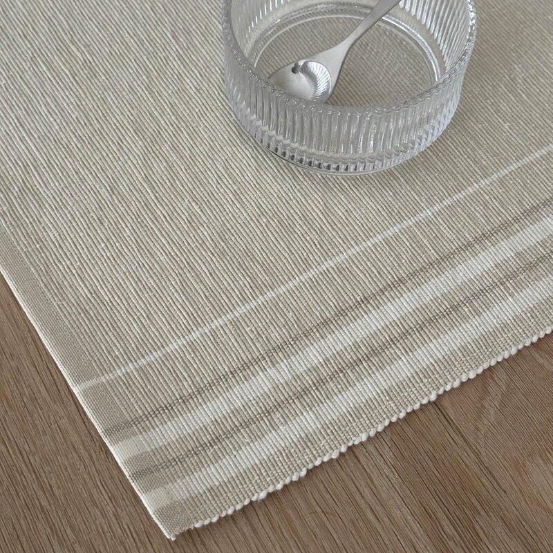 Vibeke Klint bordbrikke nøytral stripe 33x48 cm white