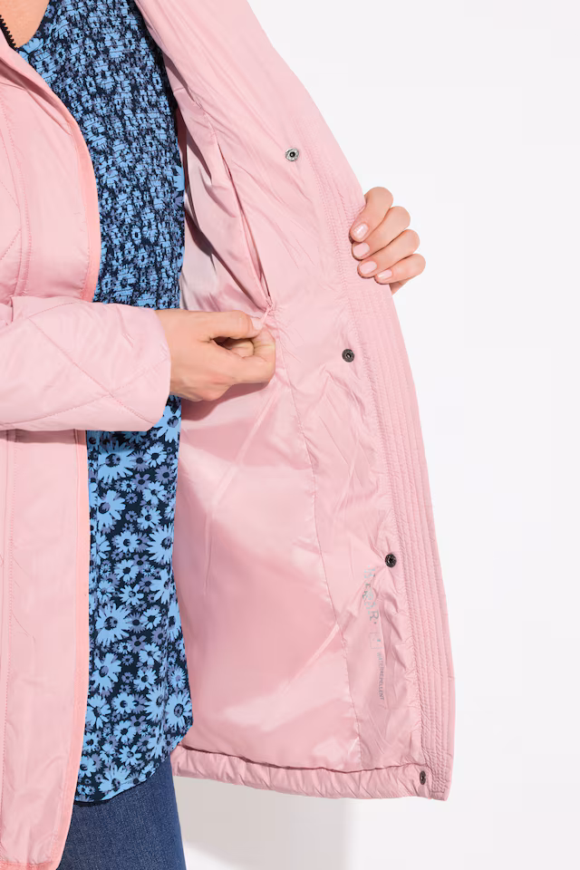HYPRAR Quilted Water-Repellent Jacket