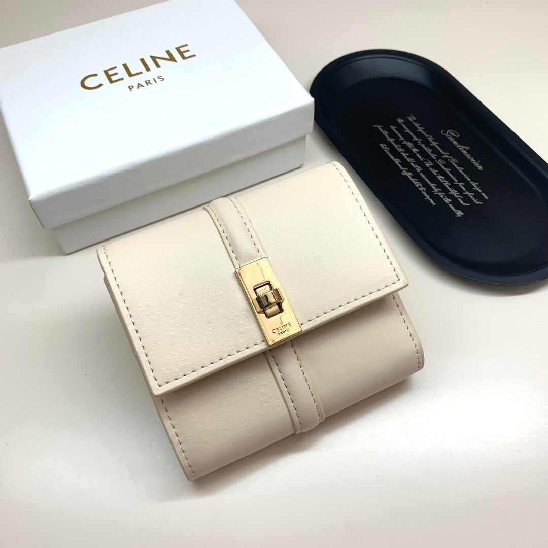 CELINE【セリーヌ】 シンプルで上品 大人の魅力 どんなシーンにも