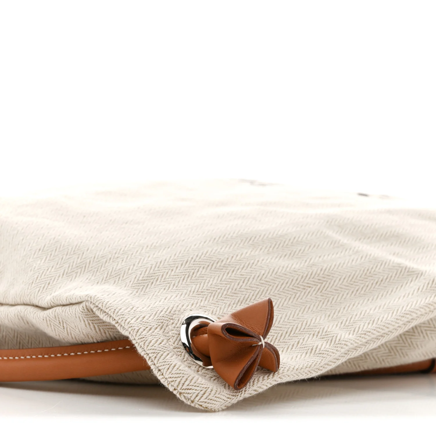 Canvas Swift Aline Grooming Bag Gold