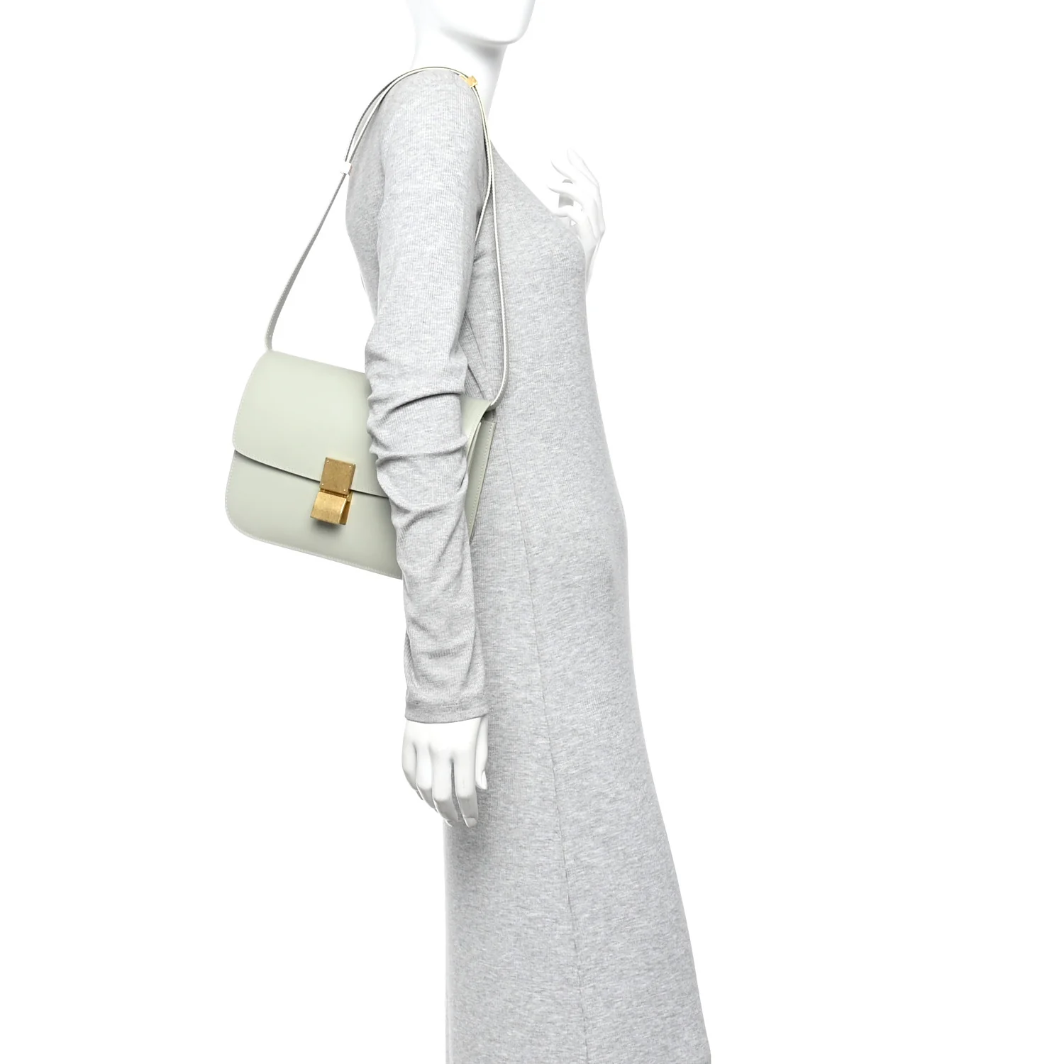 Box Calfskin Medium Classic Box Flap Bag Vert D'eau