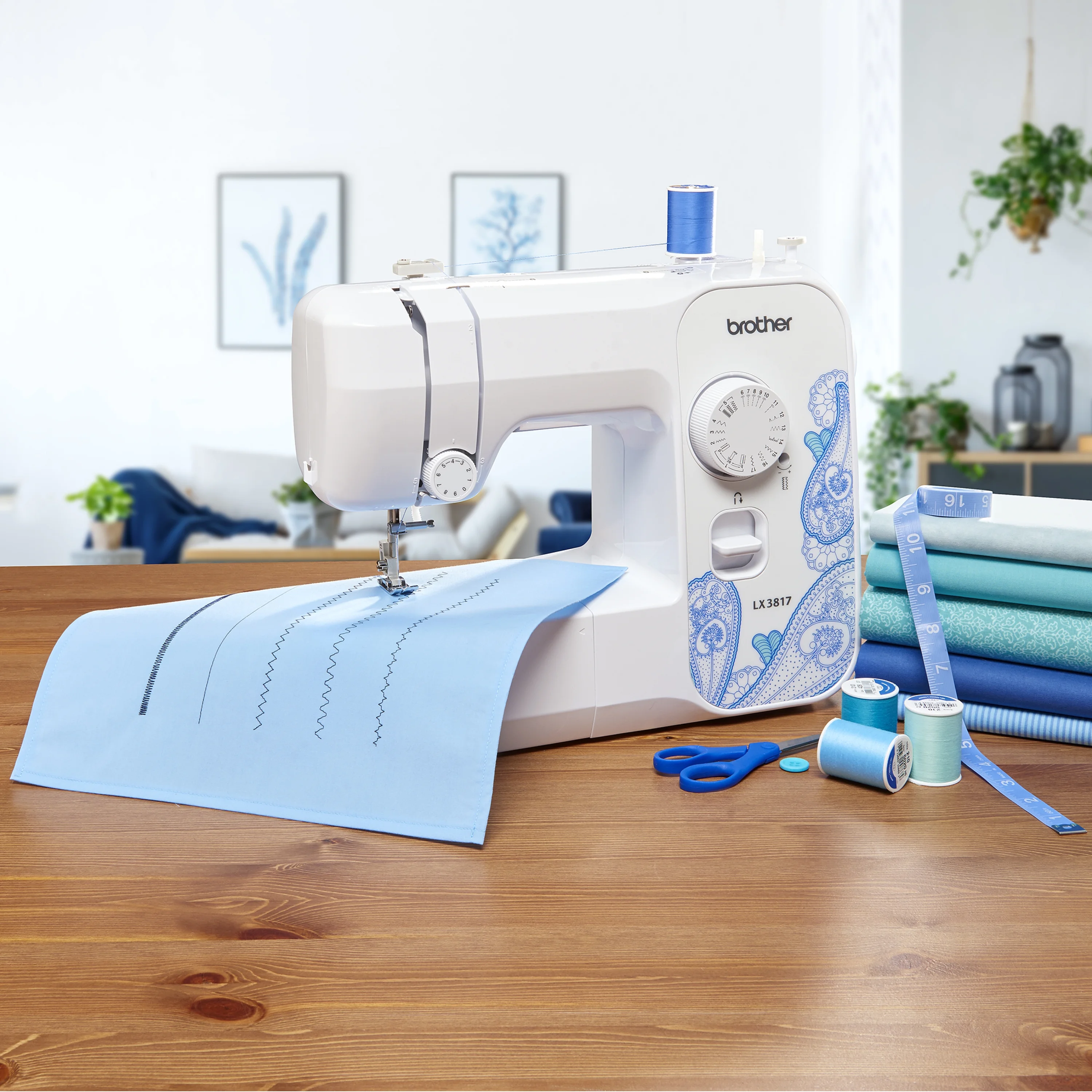 Brother LX3817 - Beginner Sewing Machine, 17 Stiches