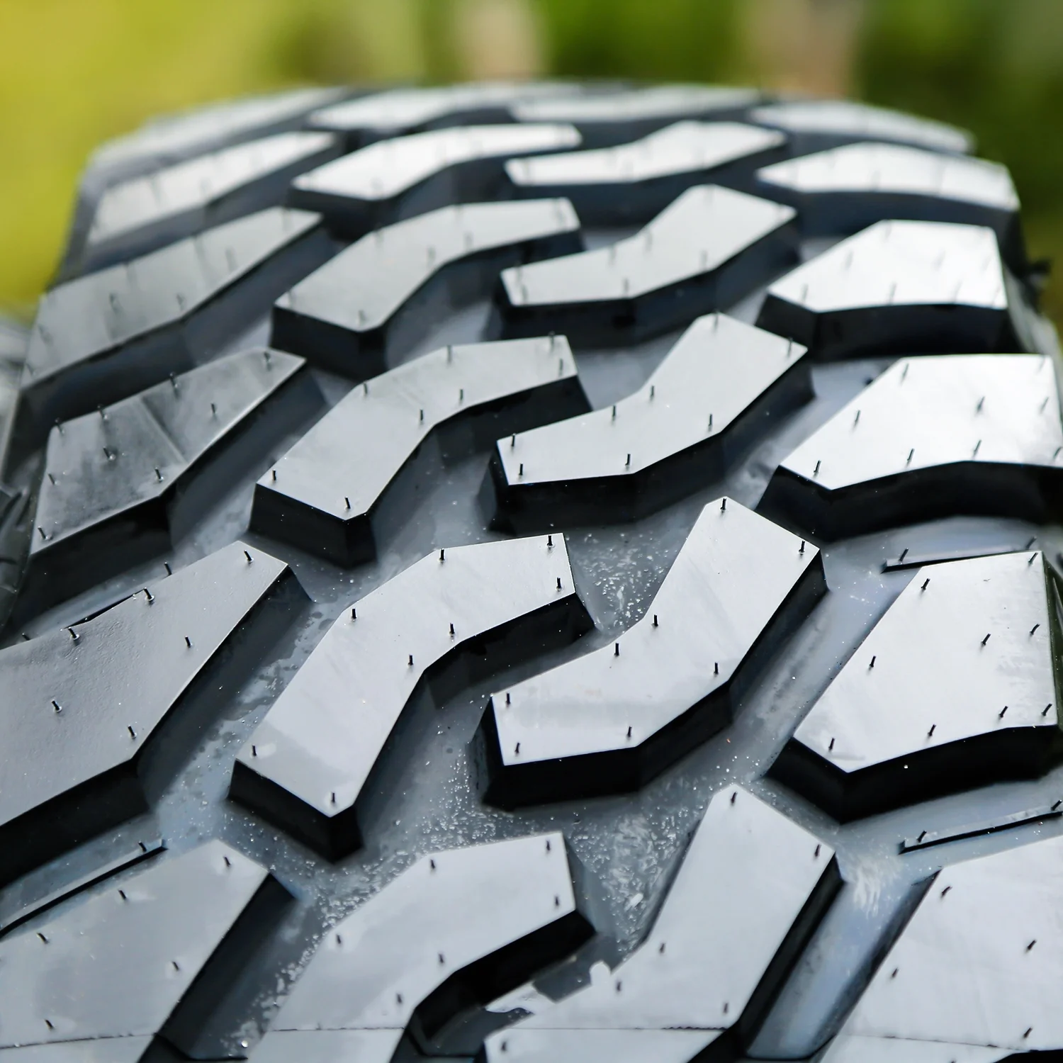Set of 4 Leao Lion Sport MT 285/75R16 126/123Q E 10 Ply M/T Mud Light Truck Tires