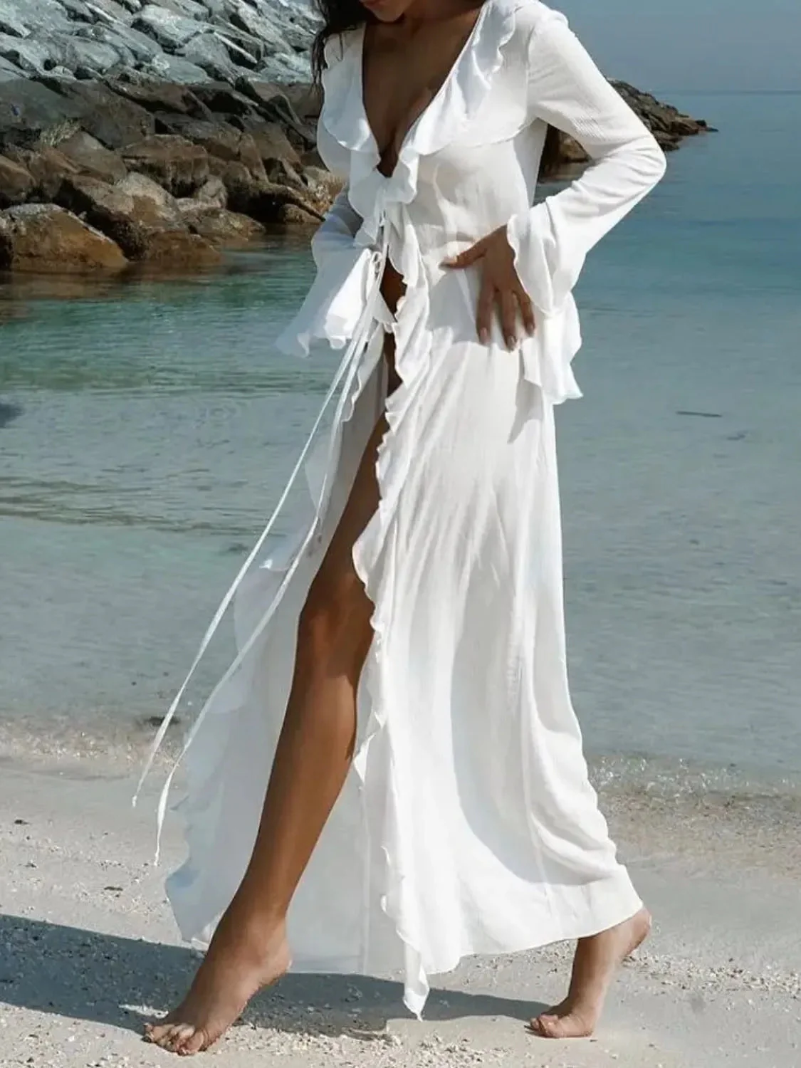 Robe légère à manches longues volantées couverture