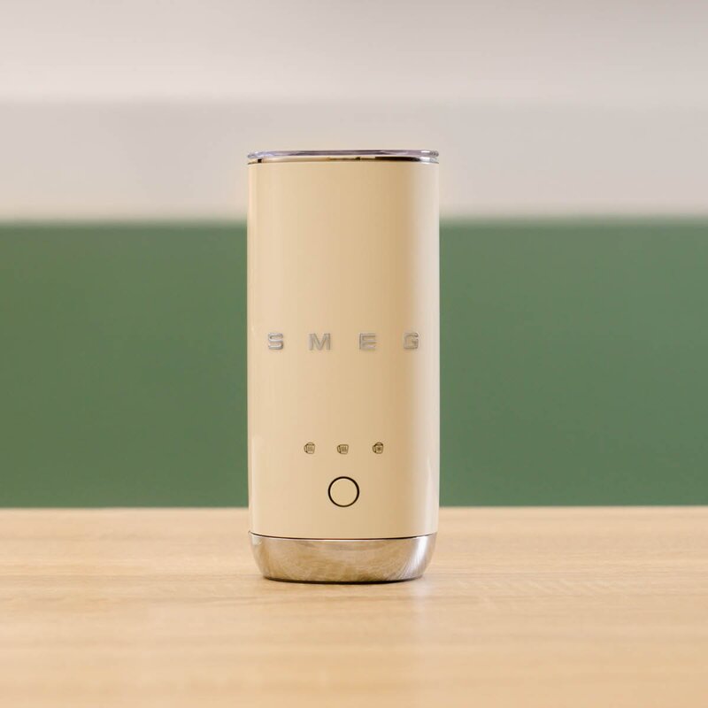 Mini-melkeskummer MFF02 180 ml krem