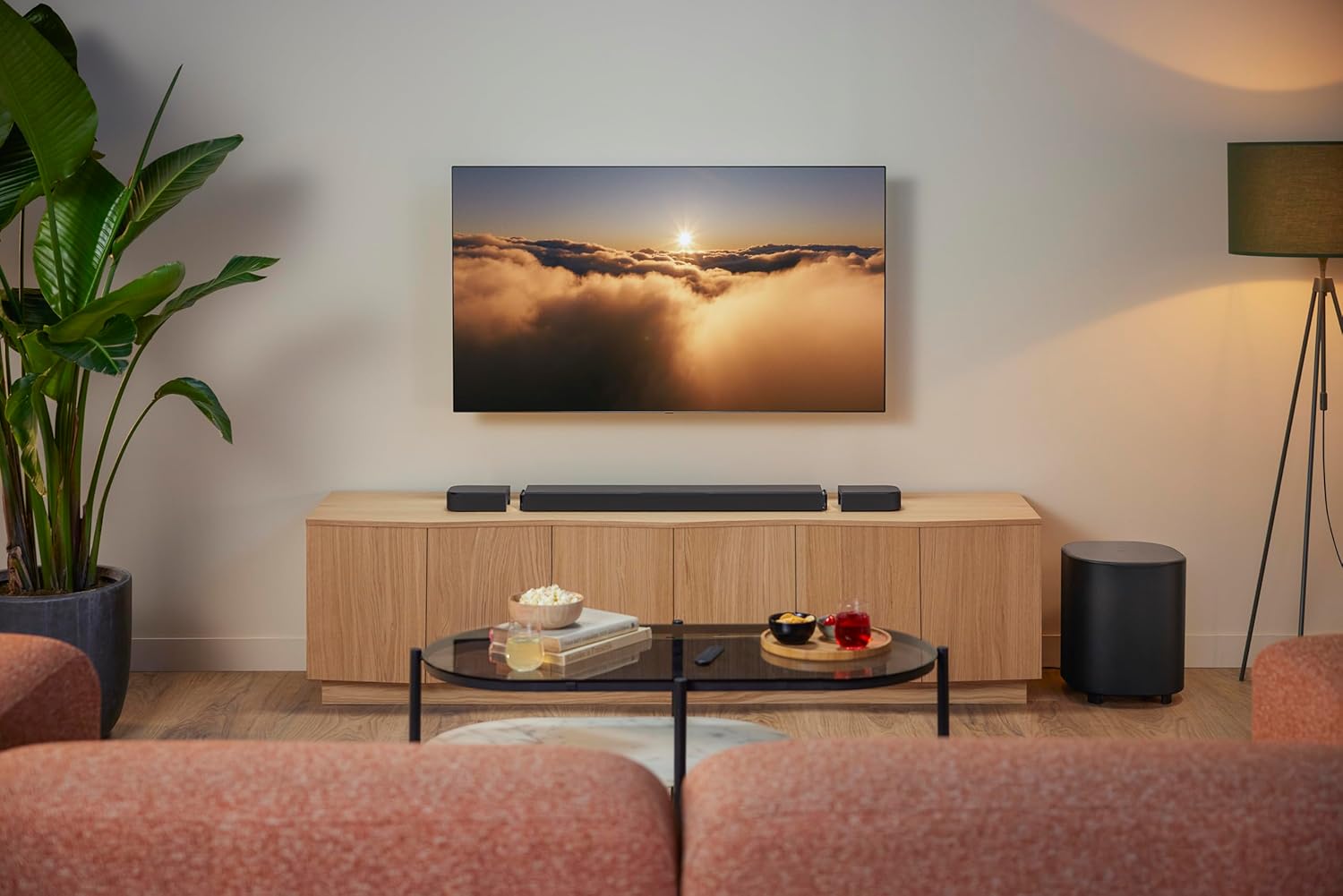 JBL Bar 700MK2-7.1 Channel soundbar System with Detachable Speakers and Dolby Atmos  780W max Output Power and a 10