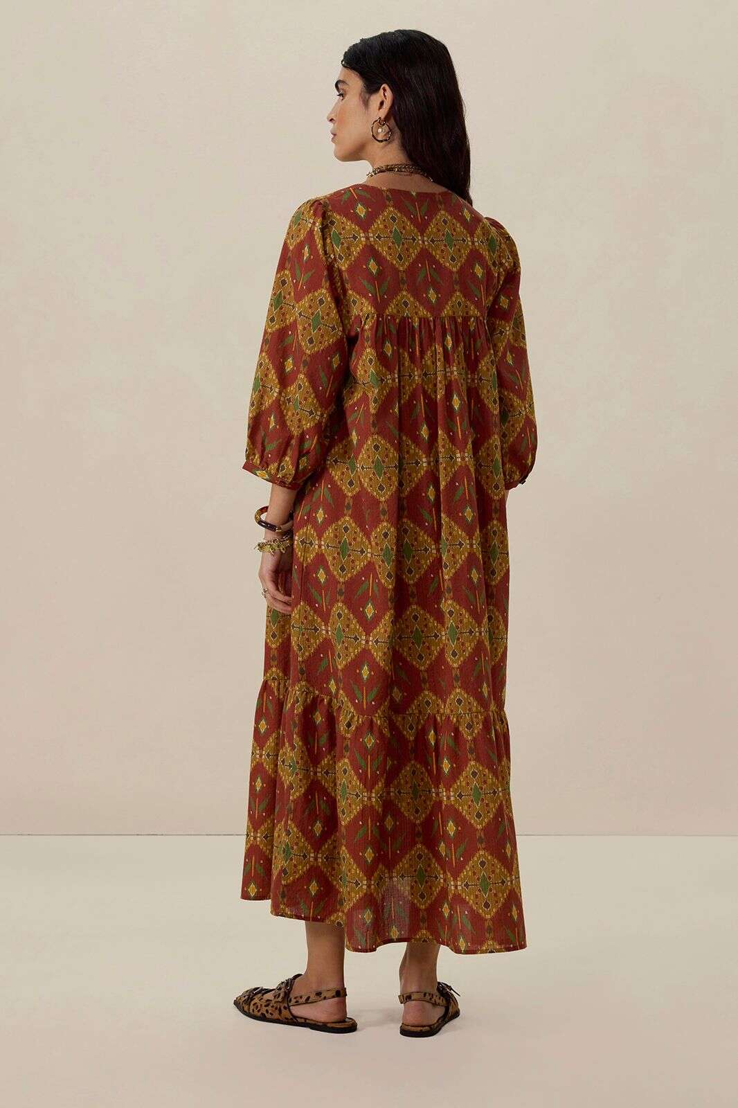 Donkerrode maxi jurk met ikat dessin