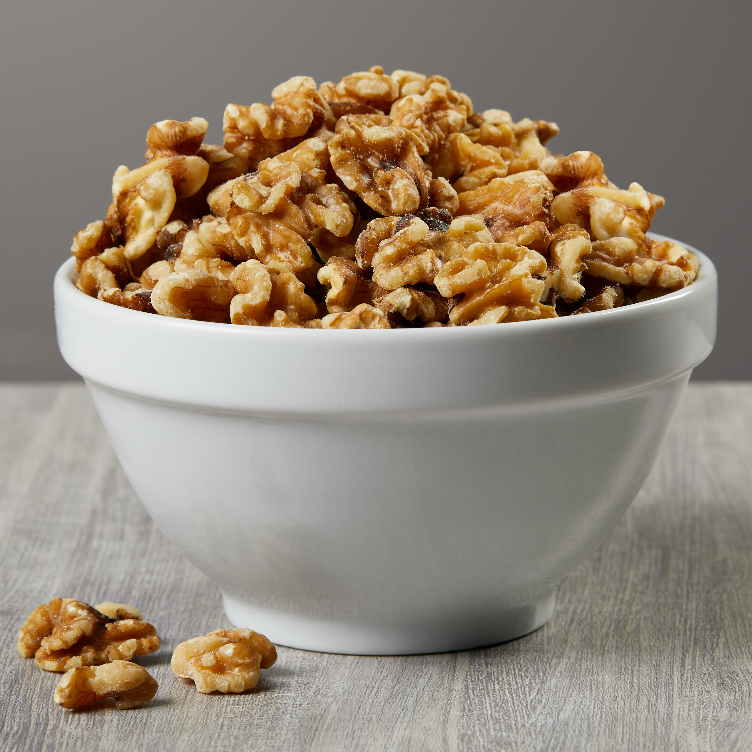 Kirkland Signature Walnut Halves, 3 lb