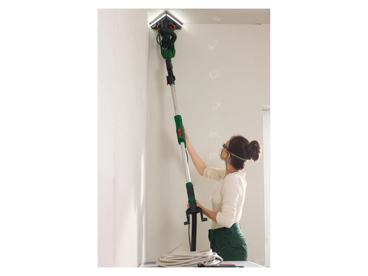PARKSIDE Ponceuse murs et plafonds PWDS 920 D4, 710 W