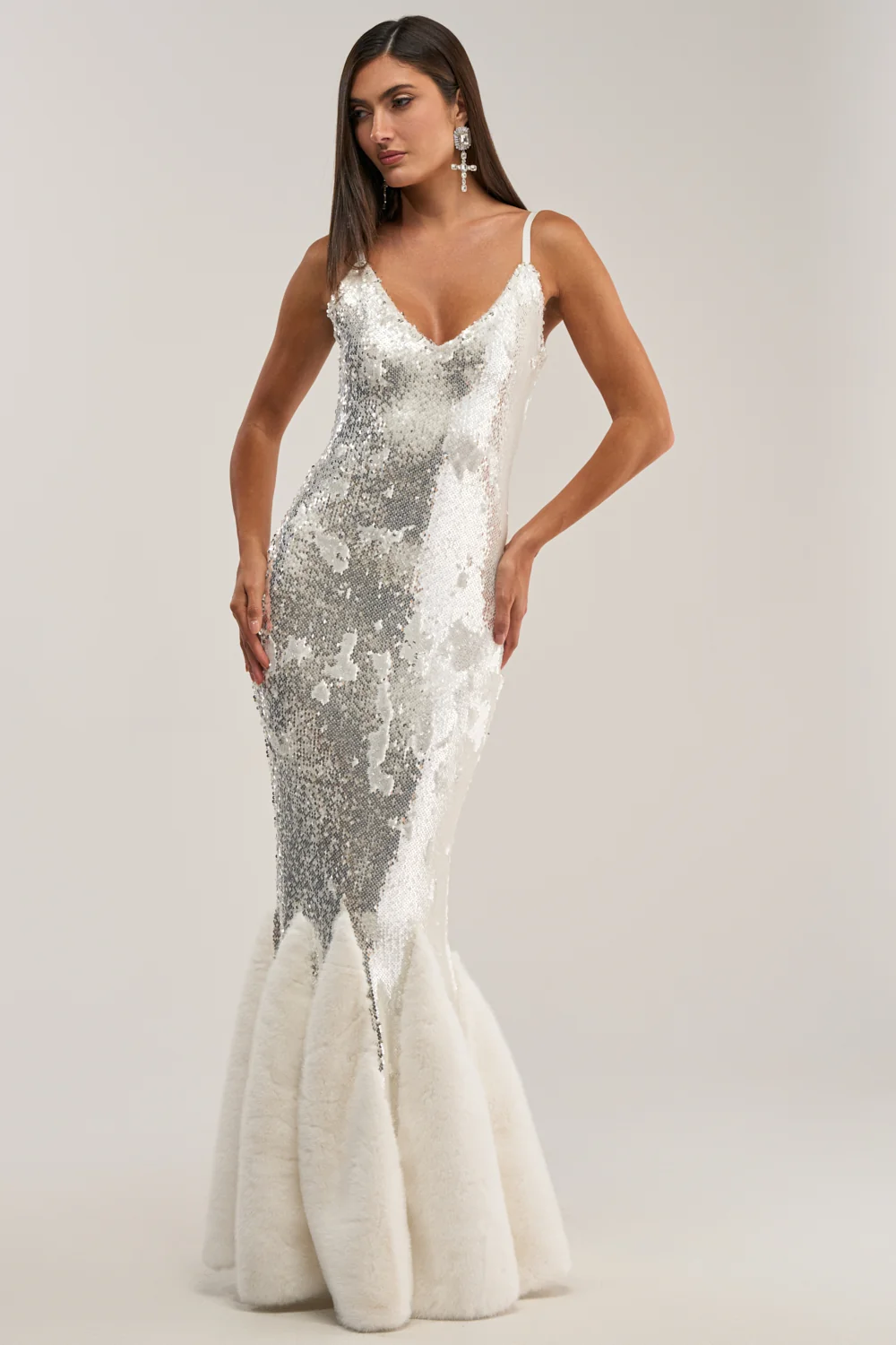 WORTH THE STARES EMBELLISHED MAXI DRESS - Akira Store