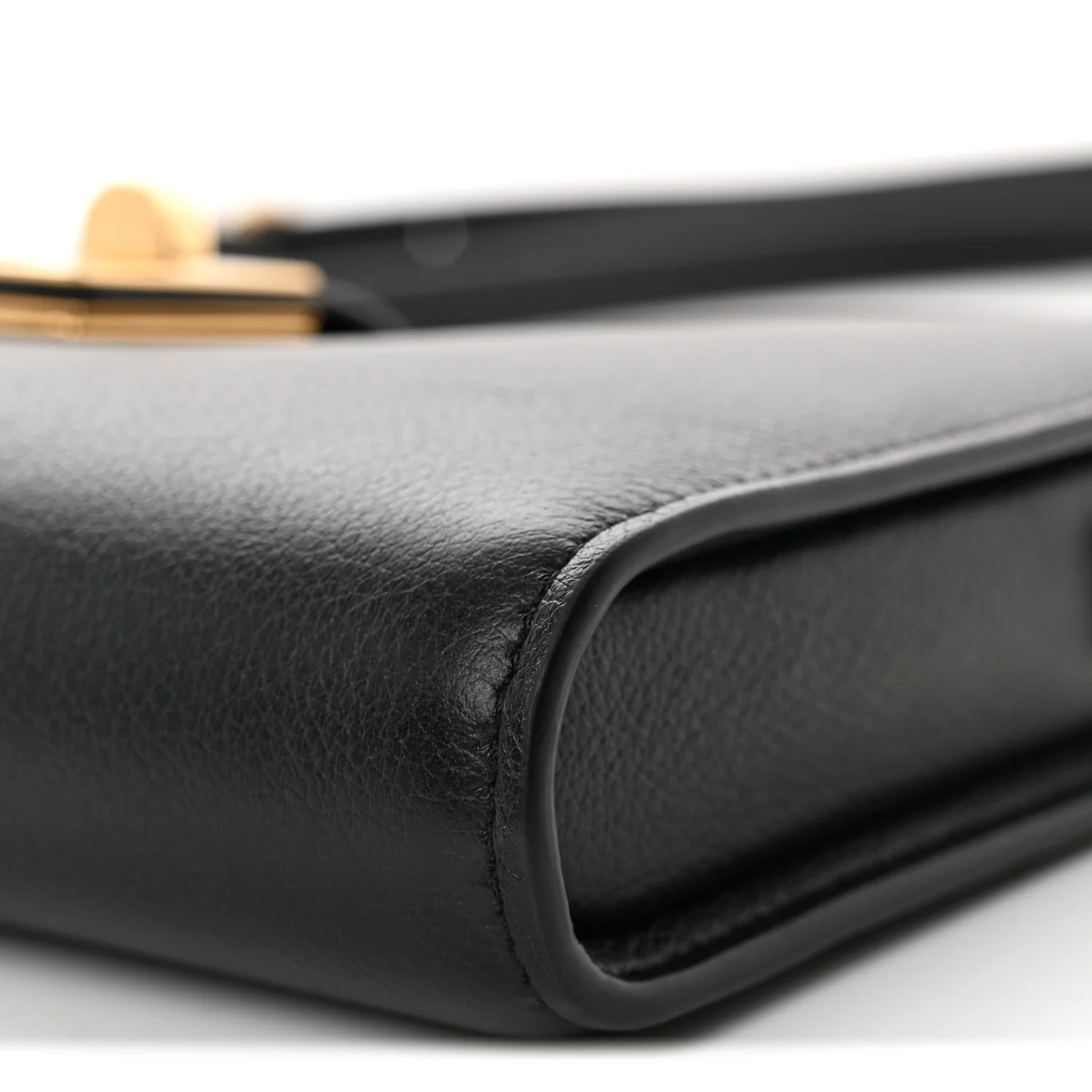 Grained Calfskin 16 Pochette Black