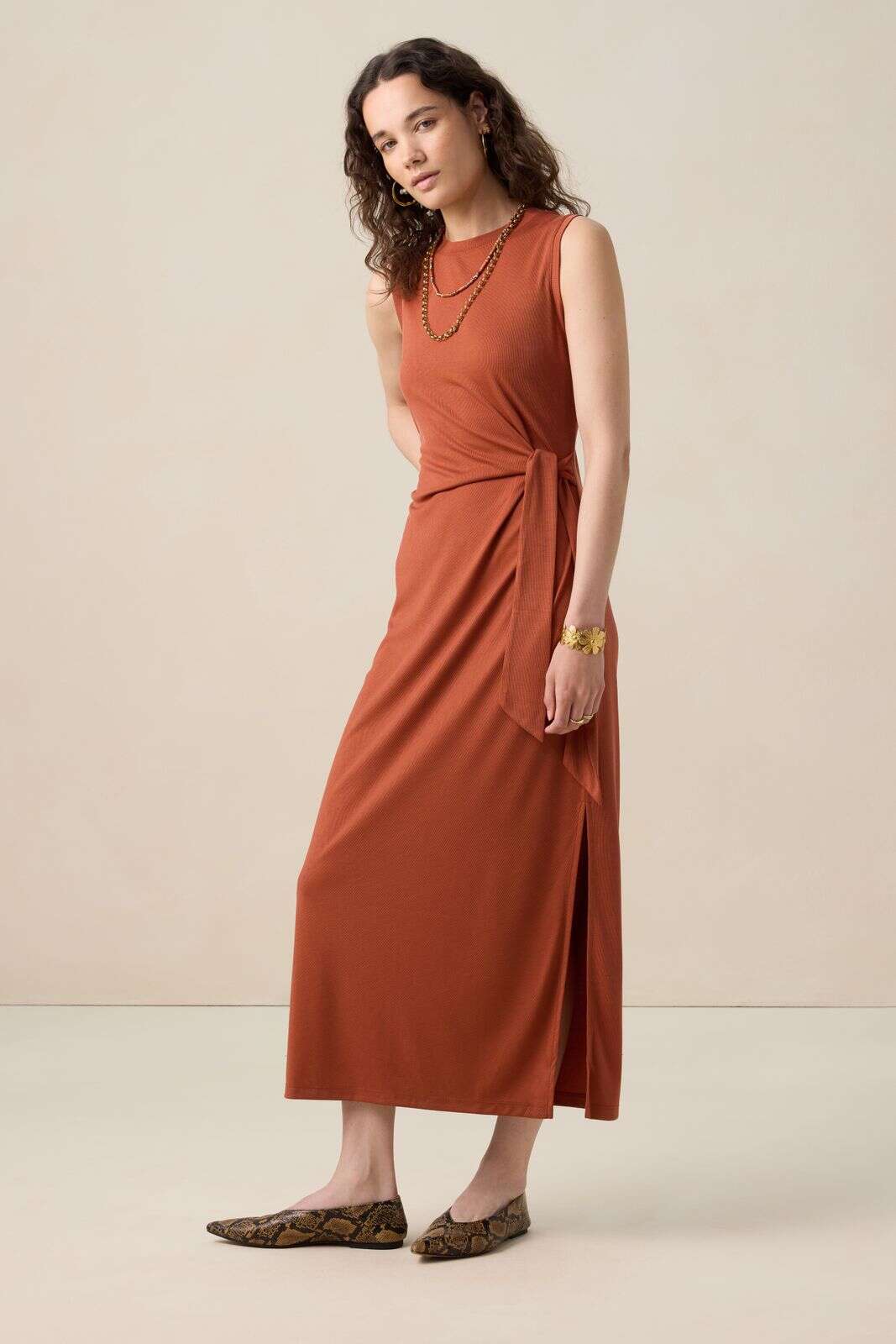 Bruine rib jersey jurk