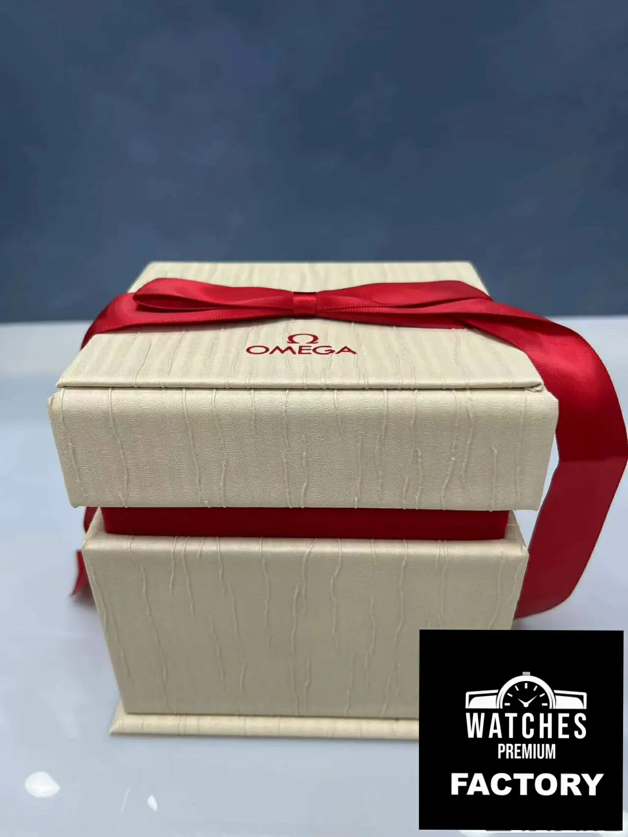Replica Women Omega Box