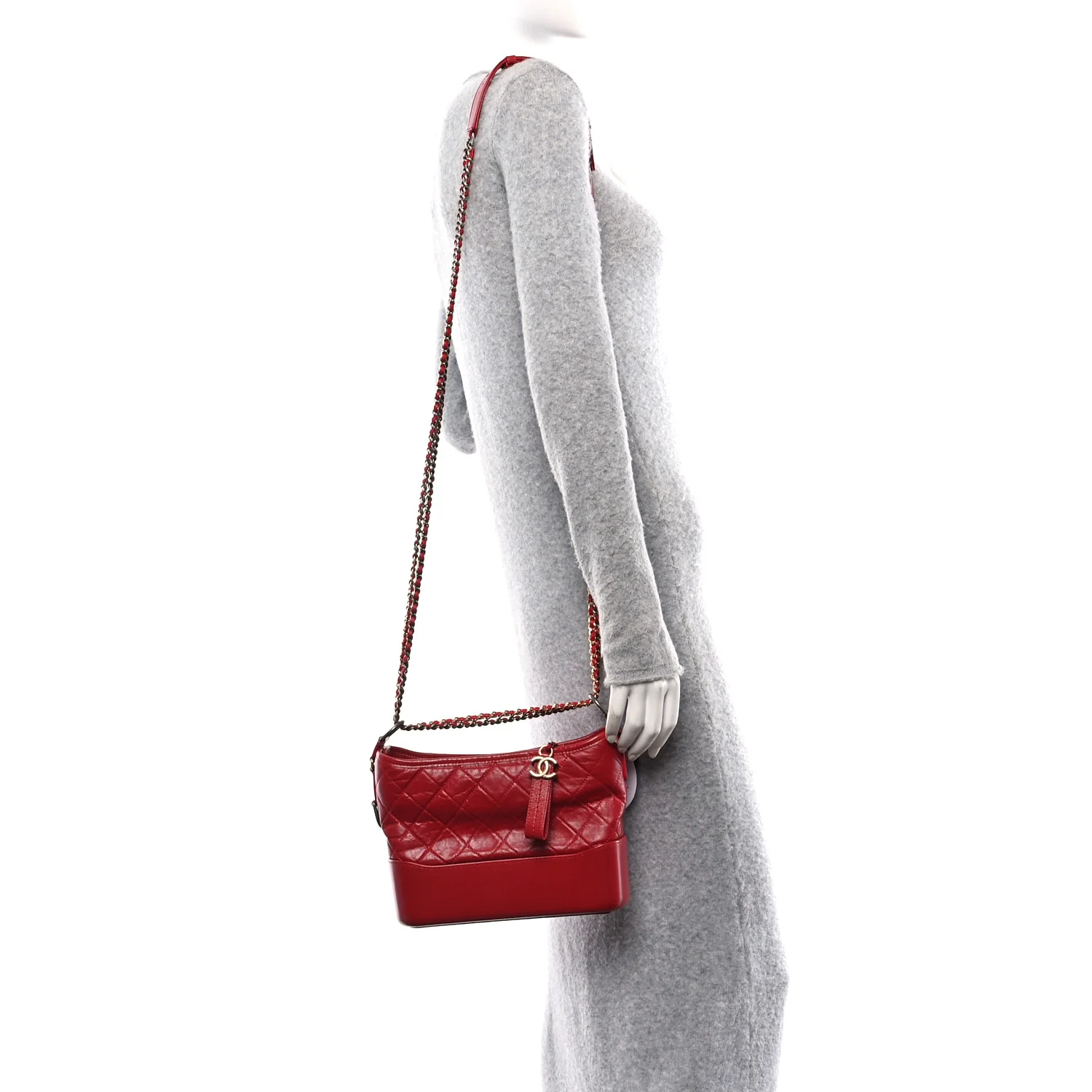 Aged Calfskin Quilted New Medium Gabrielle Hobo Red