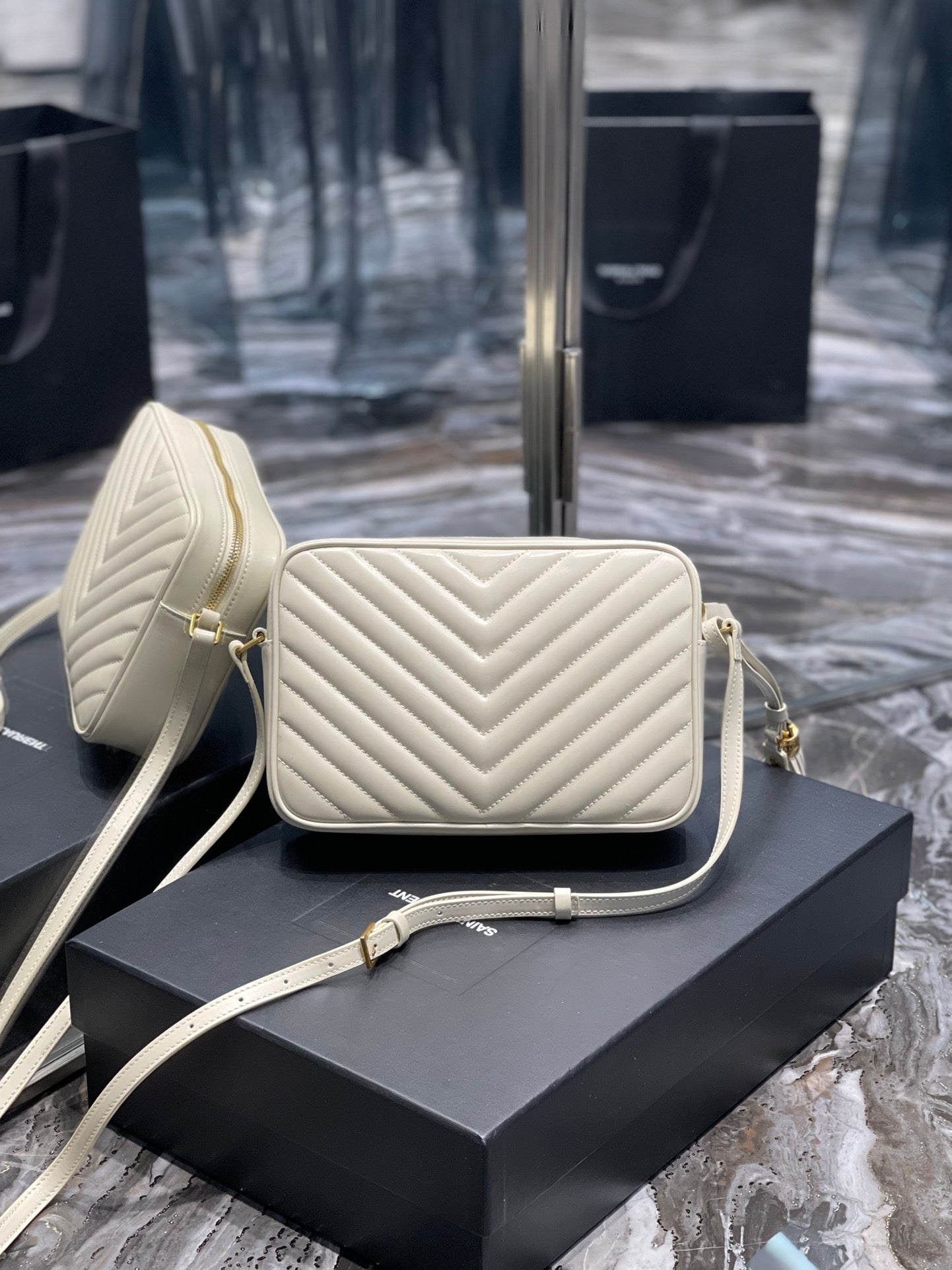 Y Lou Camera Bag In Quilted Leather