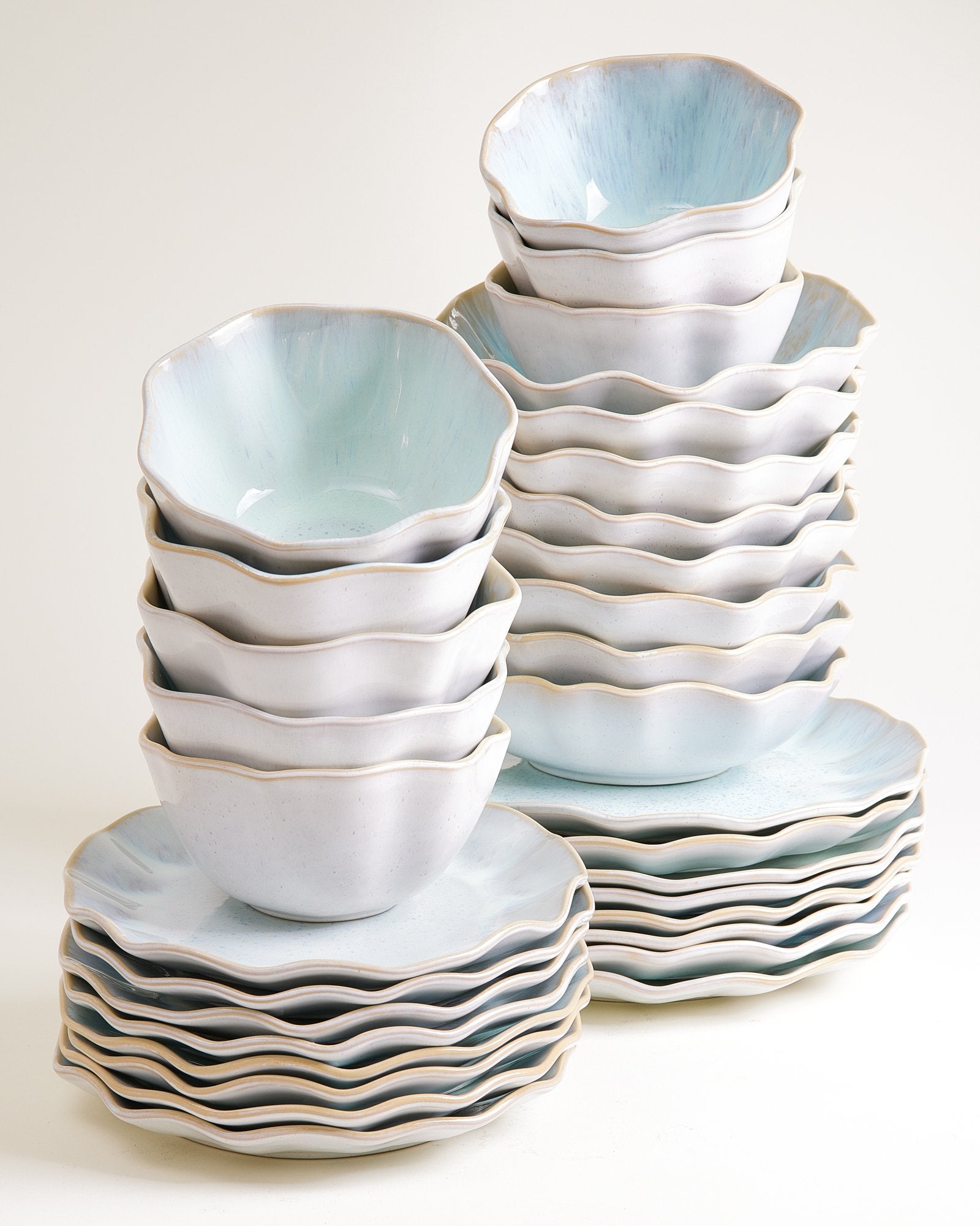 AREIA - TABLEWARE SET SHELL AZURE 32 PIECES