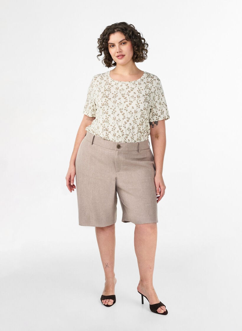 Zizzi T-shirt with floral print
