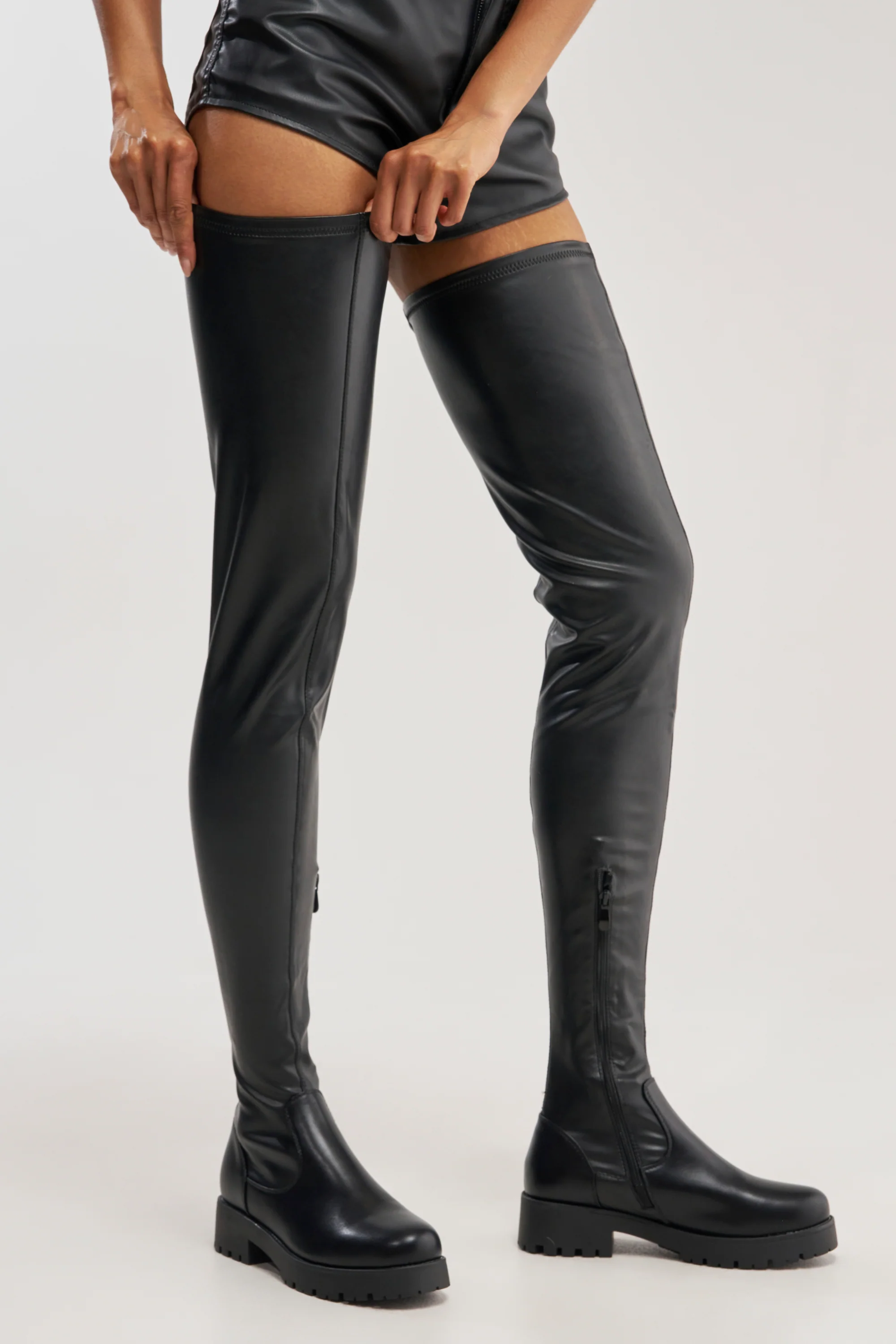 AZALEA WANG SURGICAL FLATFORM BOOT WITH 4 WAY STRETCH IN STRETCH PU - Akira Store