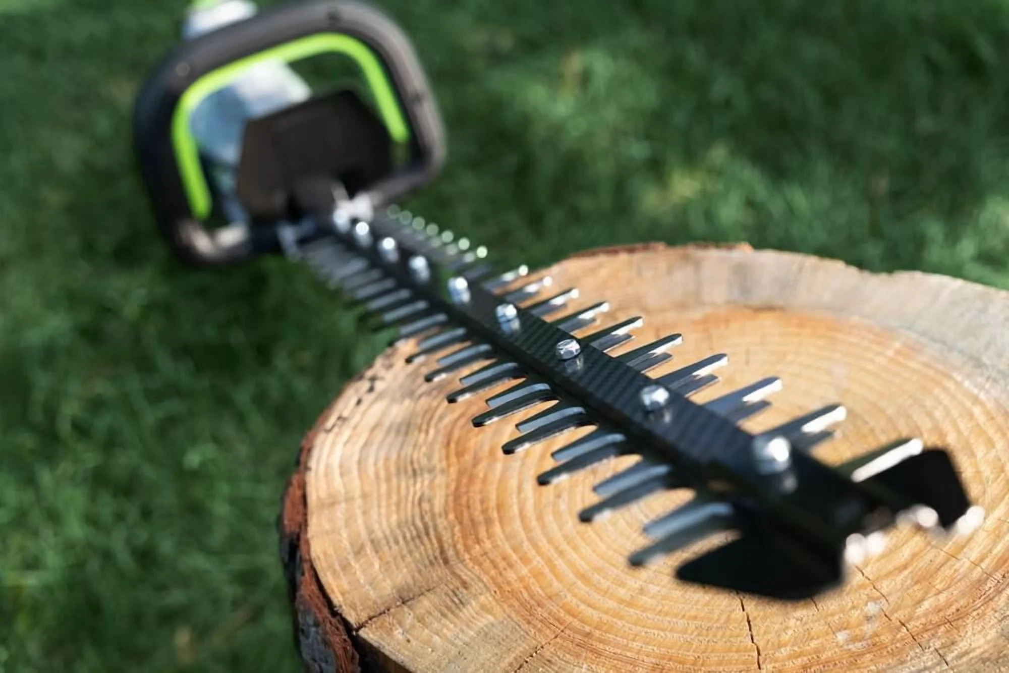 POWER+ 26�� Hedge Trimmer Bare Tool - Image 6