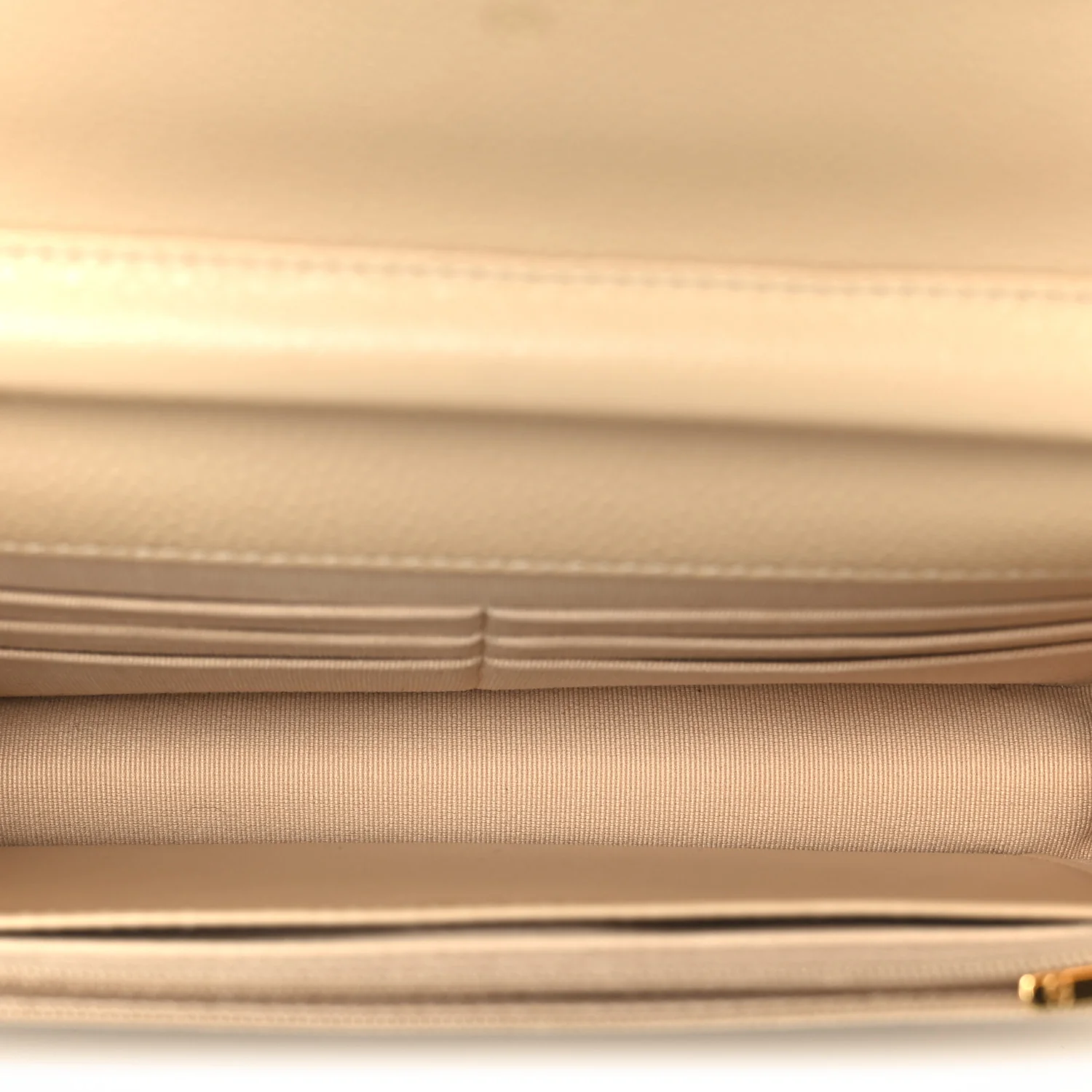 Caviar Quilted Wallet on Chain WOC Beige
