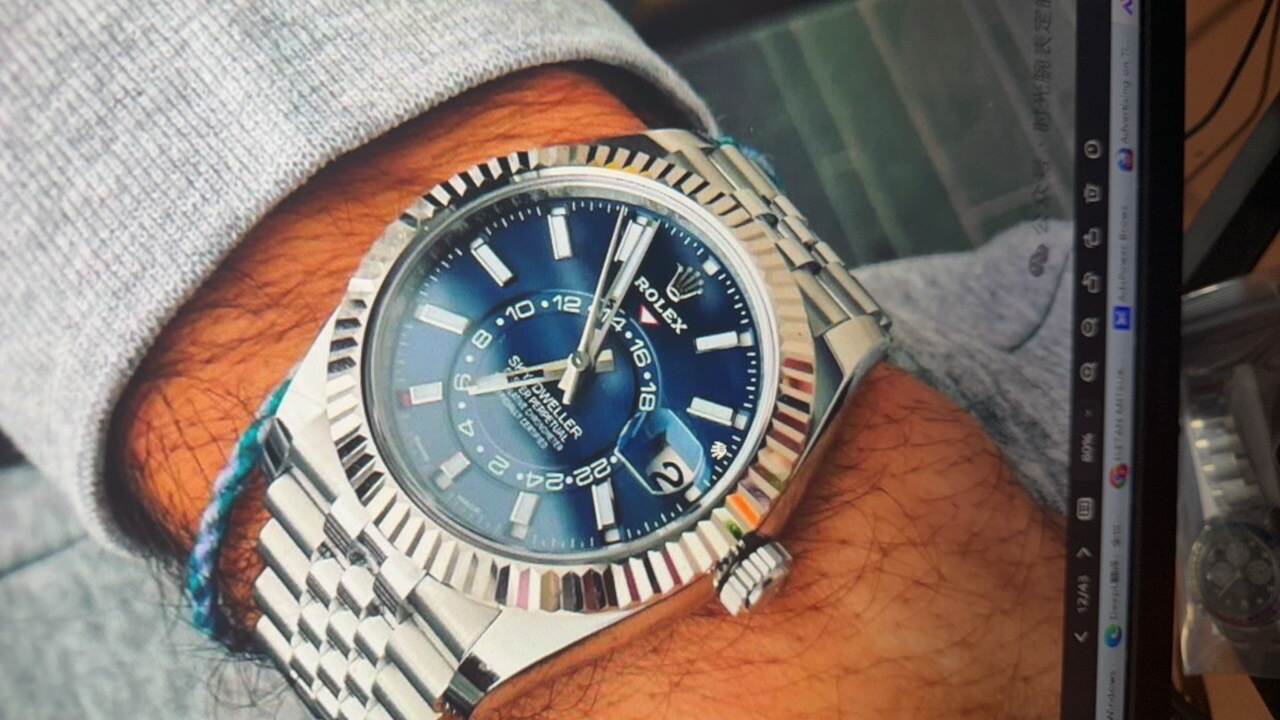 2025 ROLEX ロレックス スカイウォーカー ブルー文字盤 42mm 機械式時計