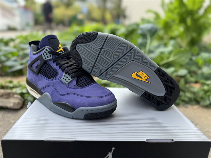 Air Jordan 4 Retro 