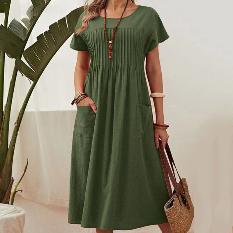 Robe mi-longue plissée à manches courtes avec poches