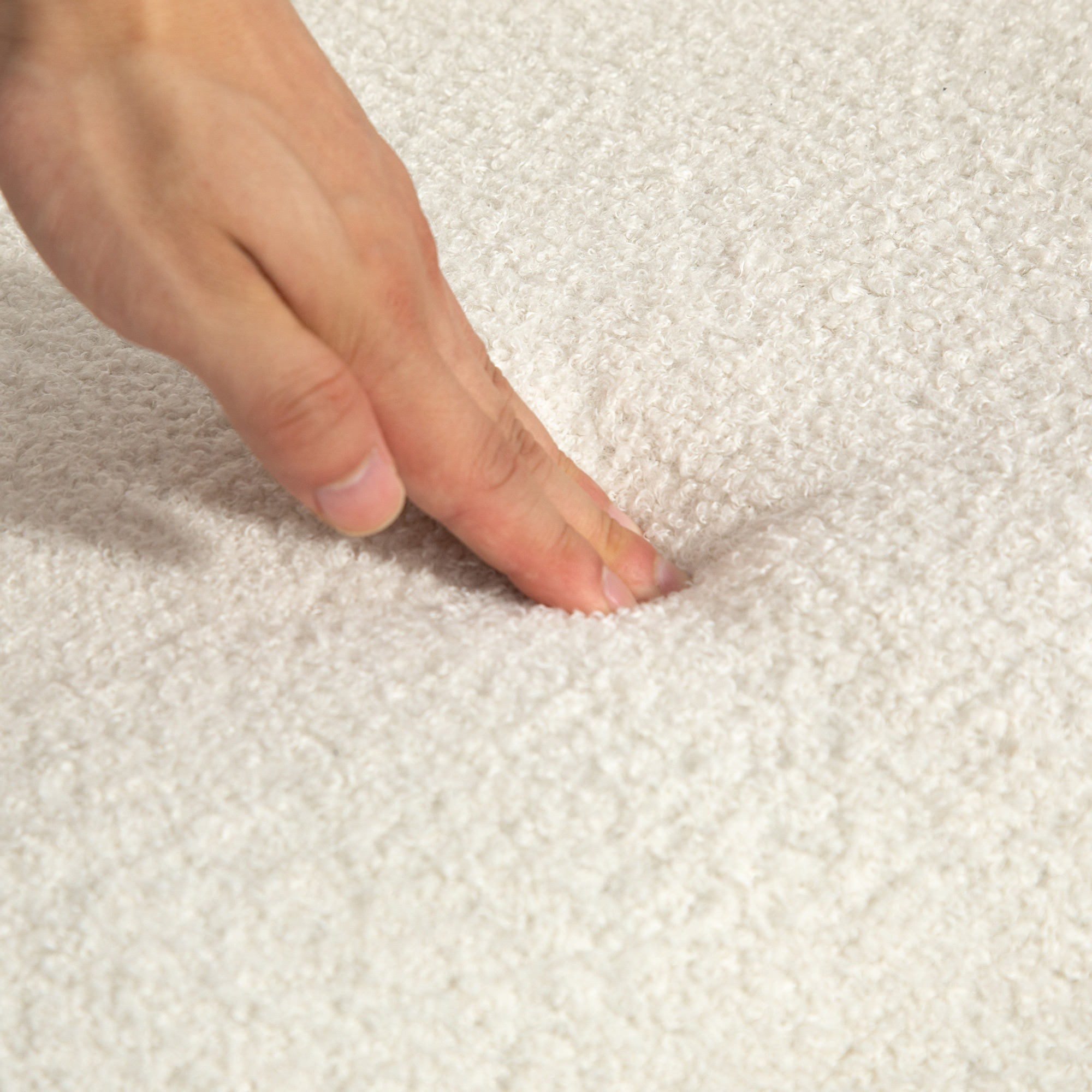 HOMCOM Schommelstoel met Fluweelachtige Bekleding, Ergonomische Rugleuning, Belastbaar tot 120 kg, 65B x 90T x 98H cm, Roomwit