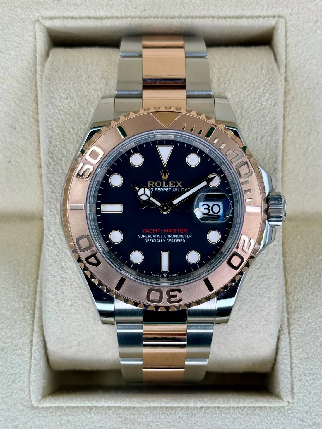 [Super Clone]RLX Steel and Everose Gold Rolesor Yacht-Master 40mm Watch Black Dial (Ref #126621)