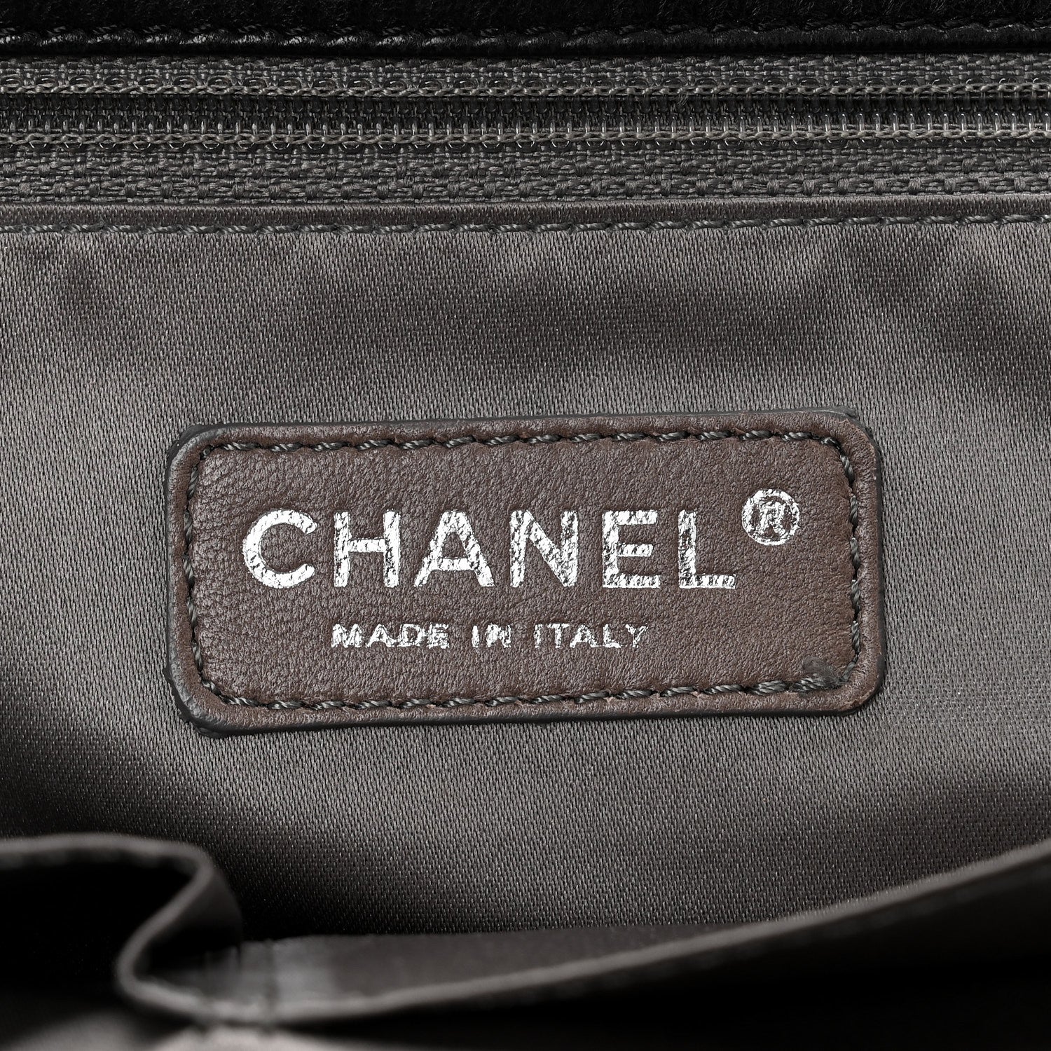 Lambskin Pearl Obsession Flap Black