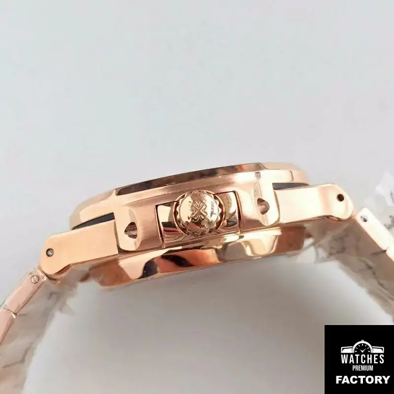Patek Philippe Nautilus Moonphase 5712R-001 Black Dial