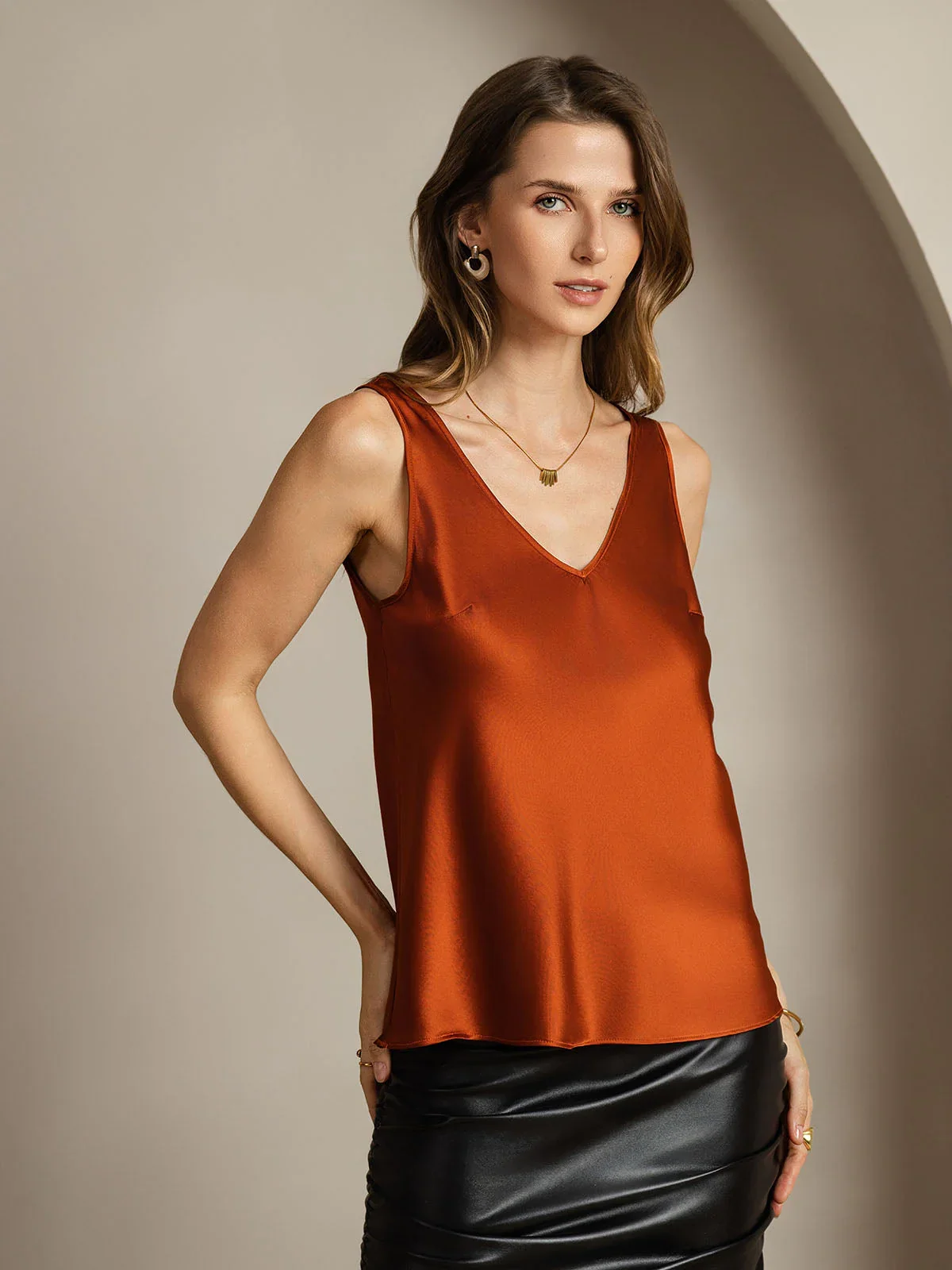 Clearance(US Warehouse) - 19Momme Silk Sleeveless V Neck Women's Tank Top with V Back Design