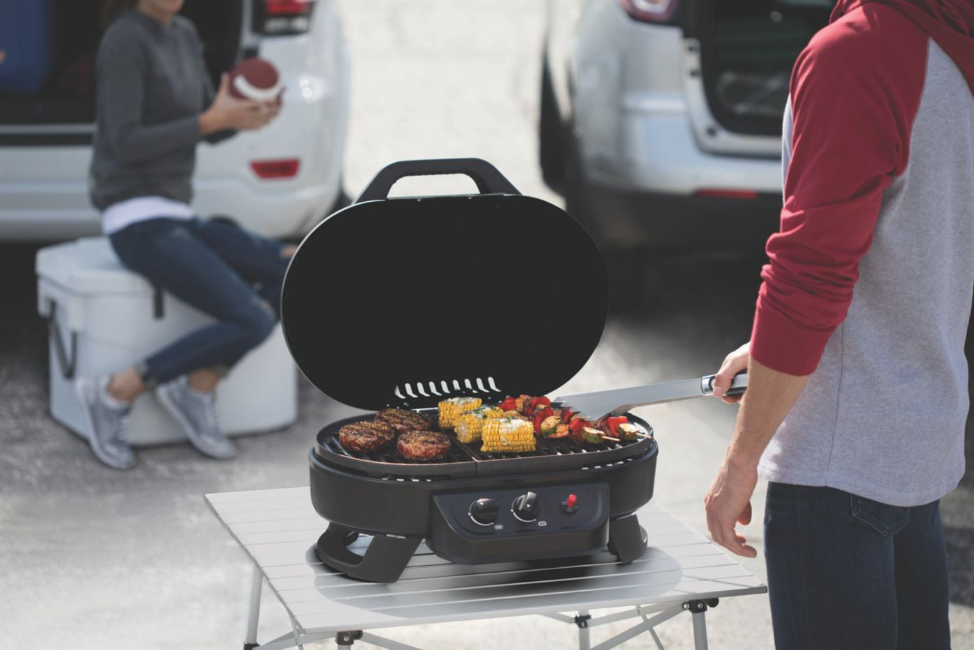 Roadtrip 225 Tabletop Propane Gas Grill. Black
