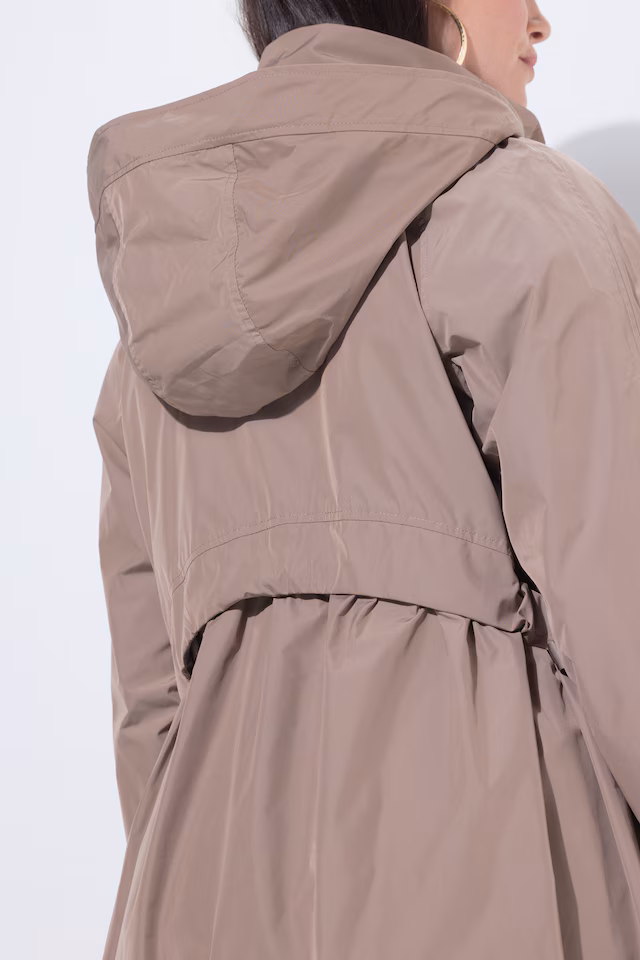 Curved Cross Seam Rain Coat