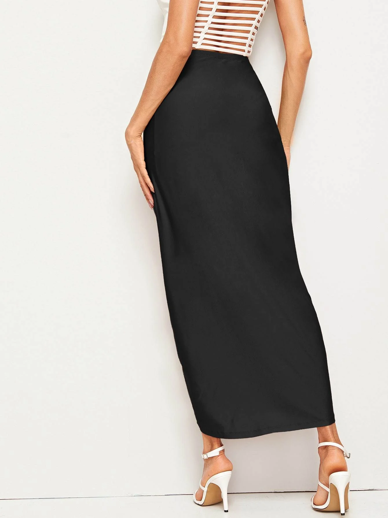 Jupe mi-longue drapée taille haute
