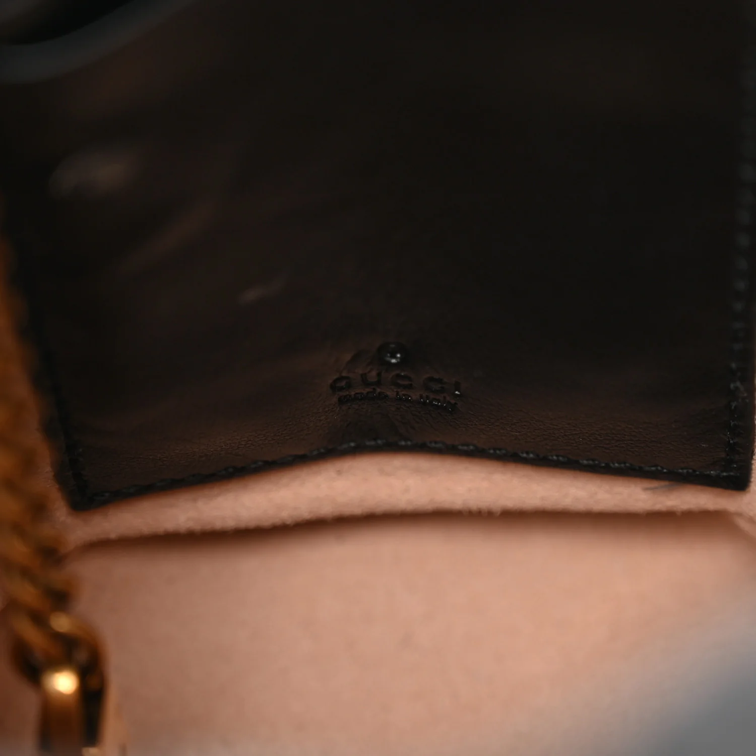 Calfskin Matelasse Mini GG Marmont 2.0 Bucket Bag Black