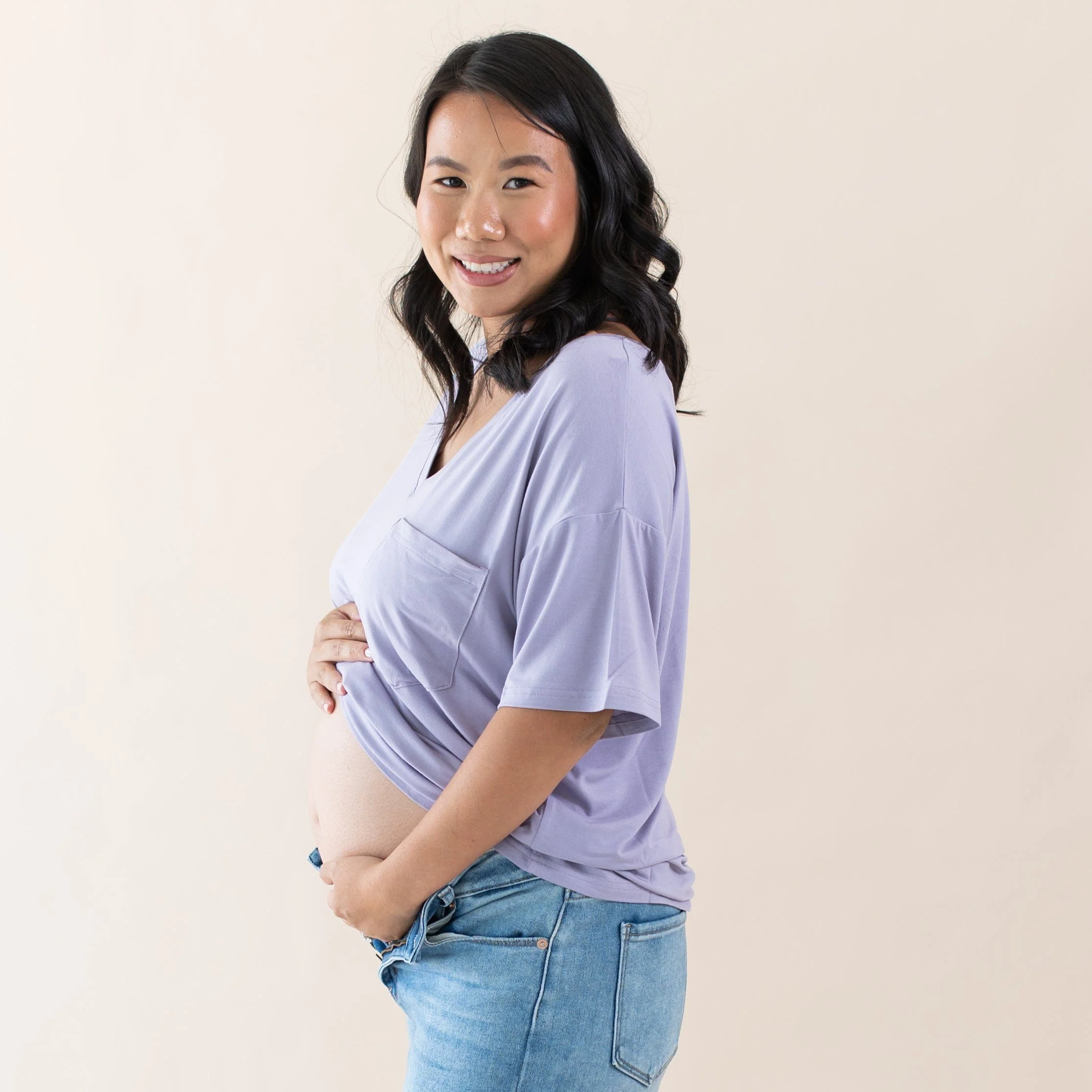 Women's Oversized V-Neck Tee in Taro