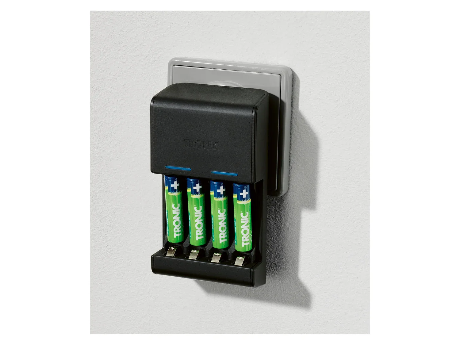 TRONIC Chargeur de piles AA et AAA