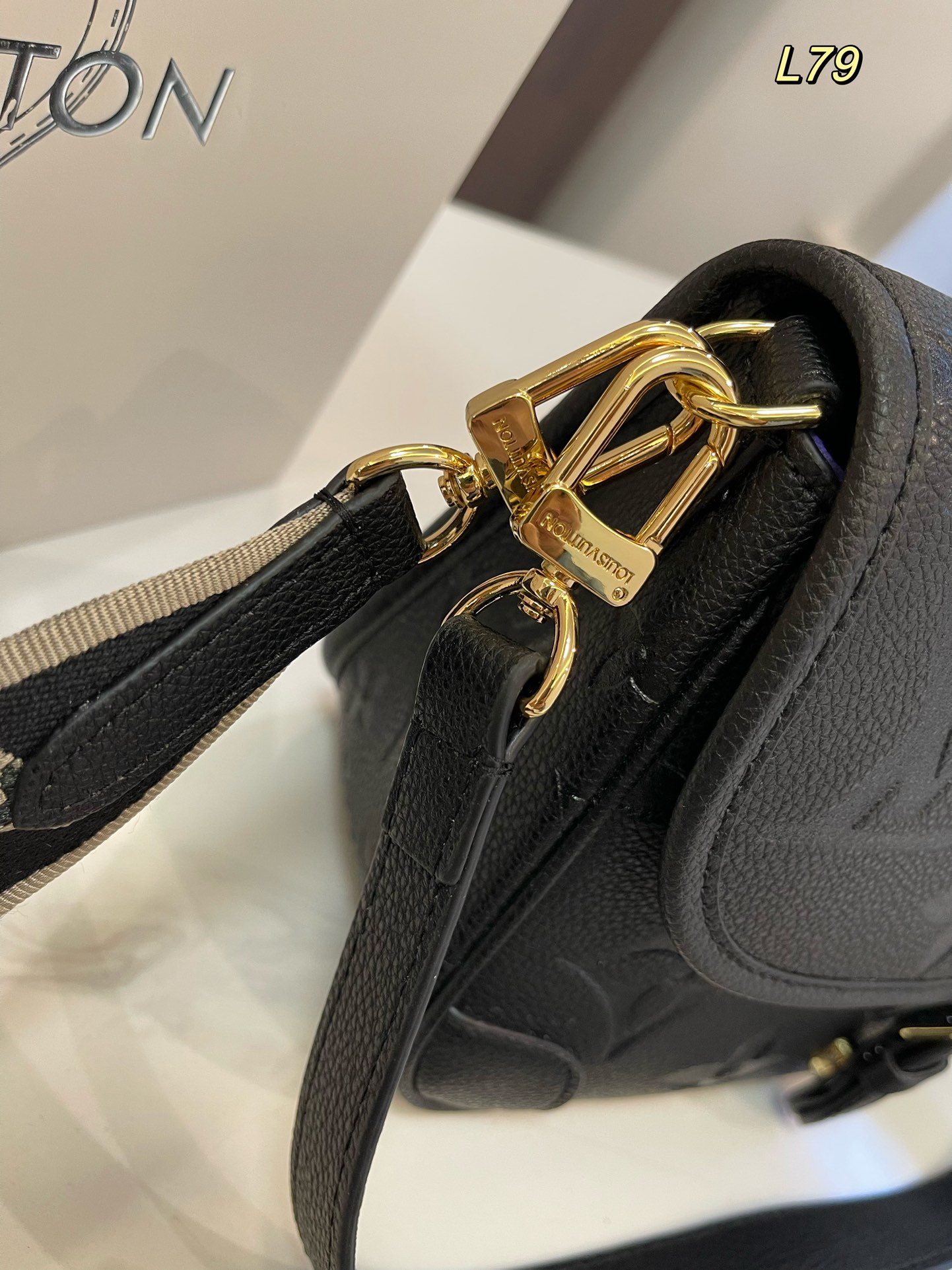 Louis new arrival Diane bag size??25*17cm