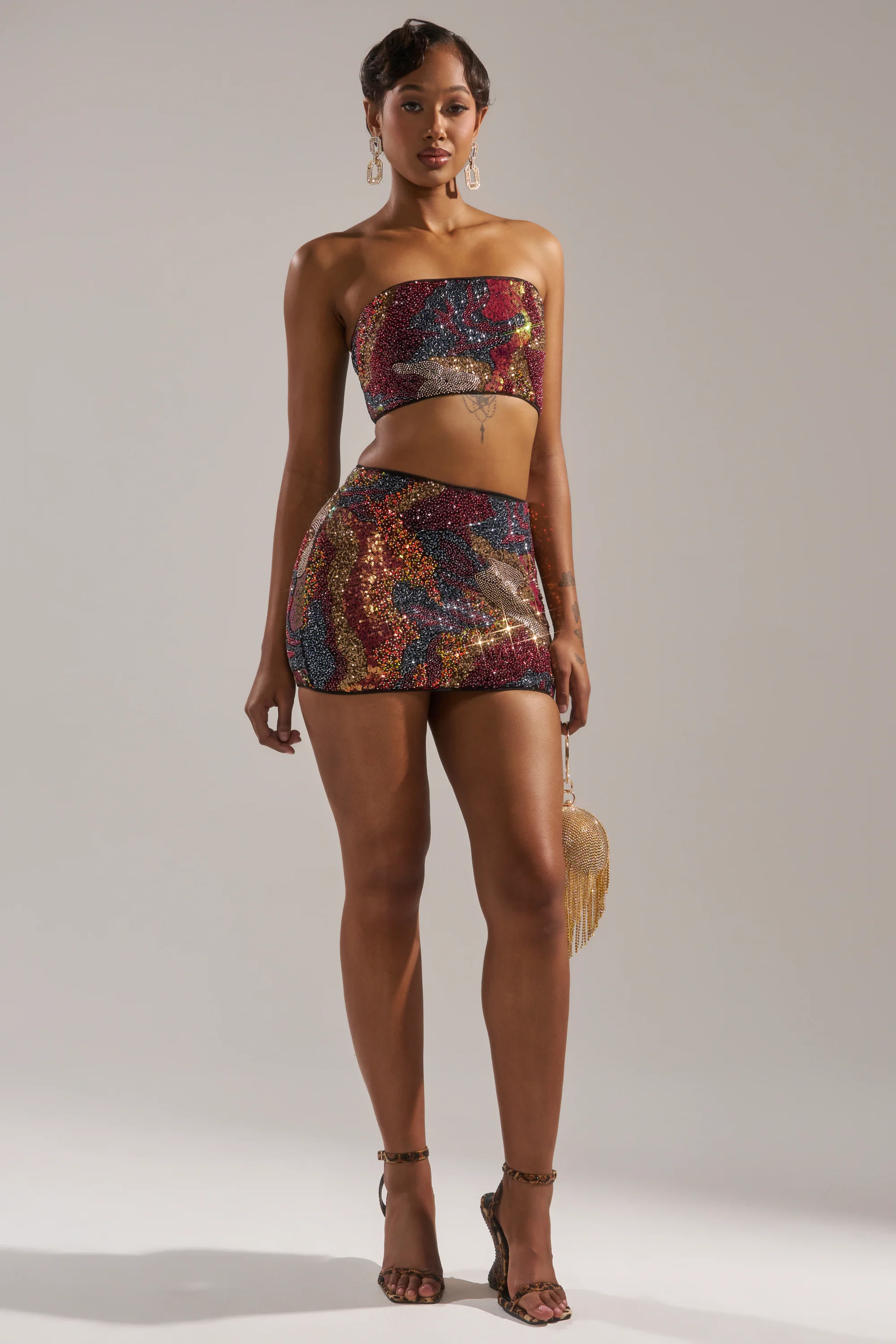 GOLDEN HOUR SEQUIN MINI SKIRT - Akira Store