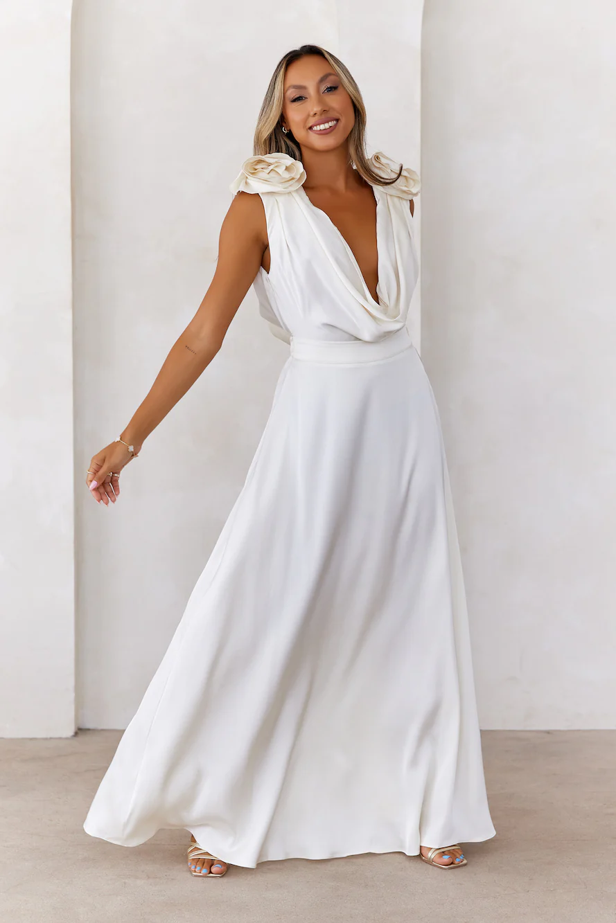 Romance In Roses Maxi Dress Cream