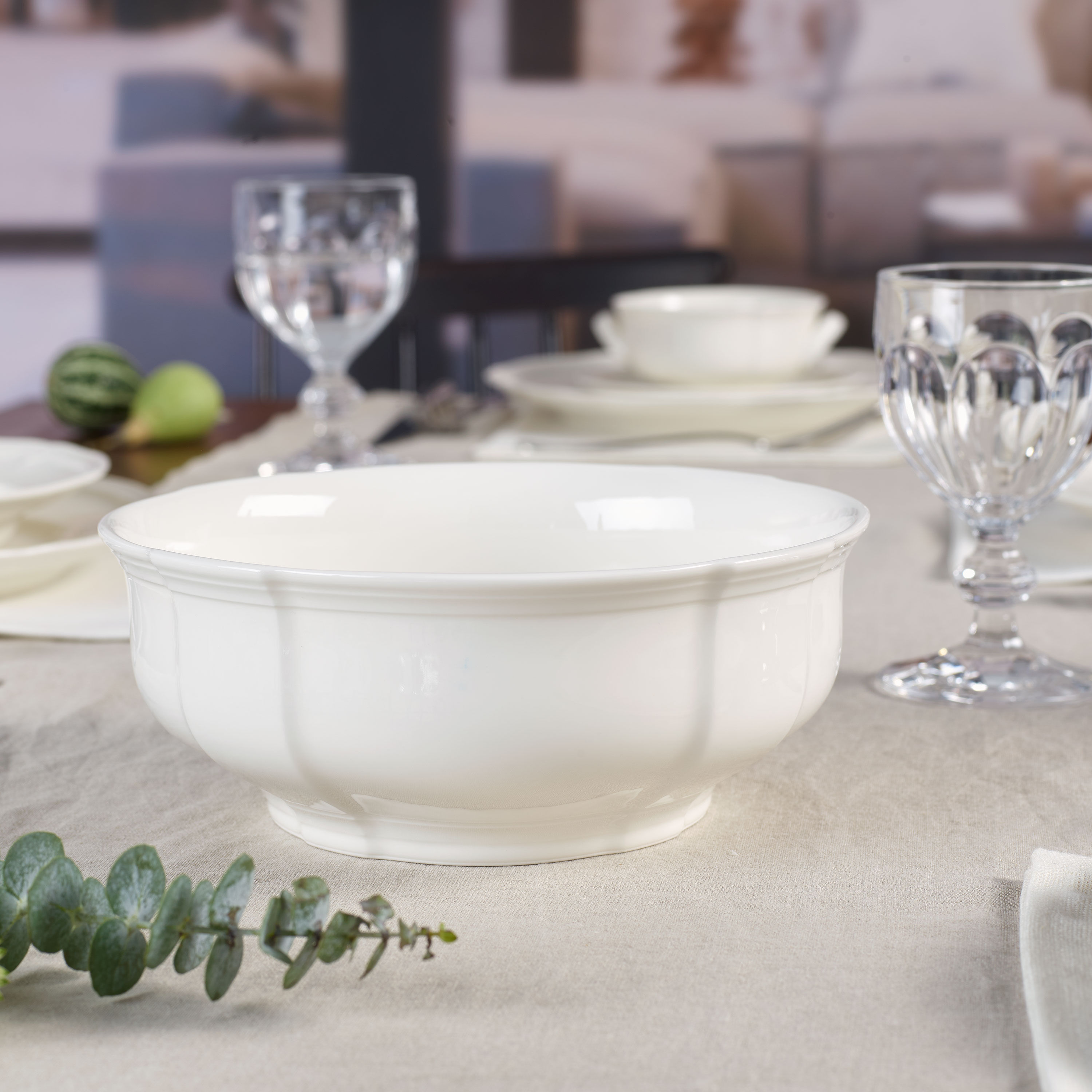 Manoir Serving Bowl - White, 44 oz, Premium Porcelain