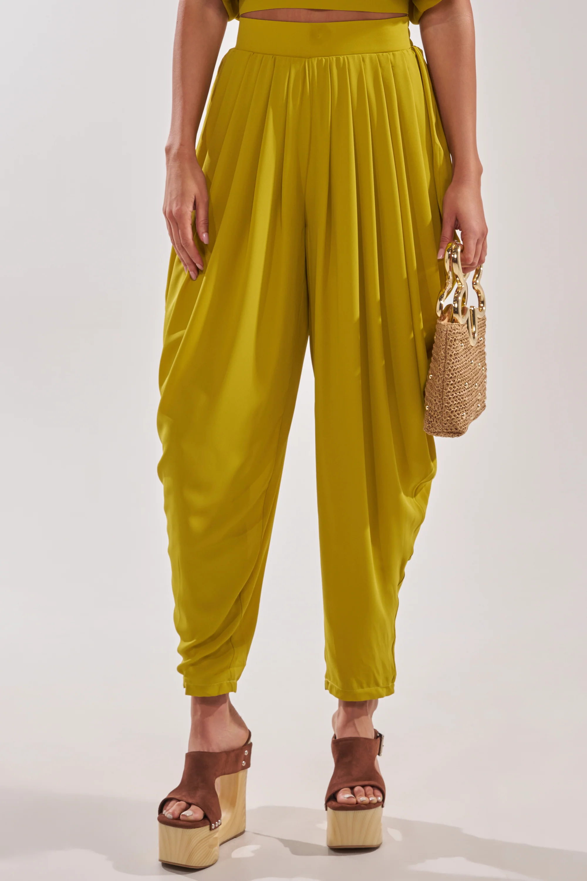 READY TO DANCE SLINKY PANT IN CHARTREUSE - Akira Store