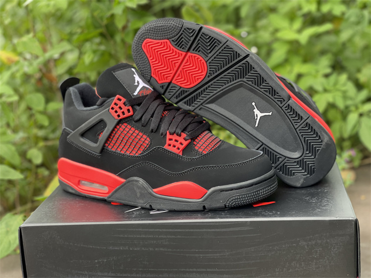 Air Jordan 4 Crimson